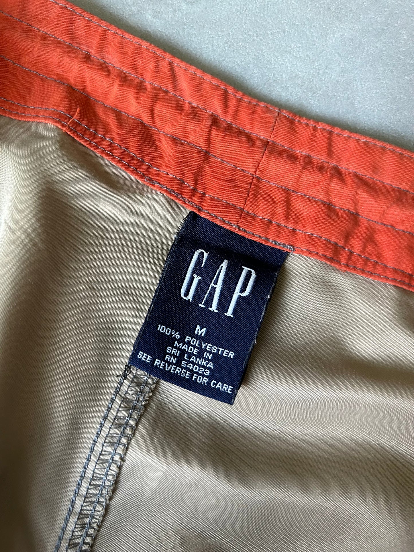 00's GAP cropped cargo pants