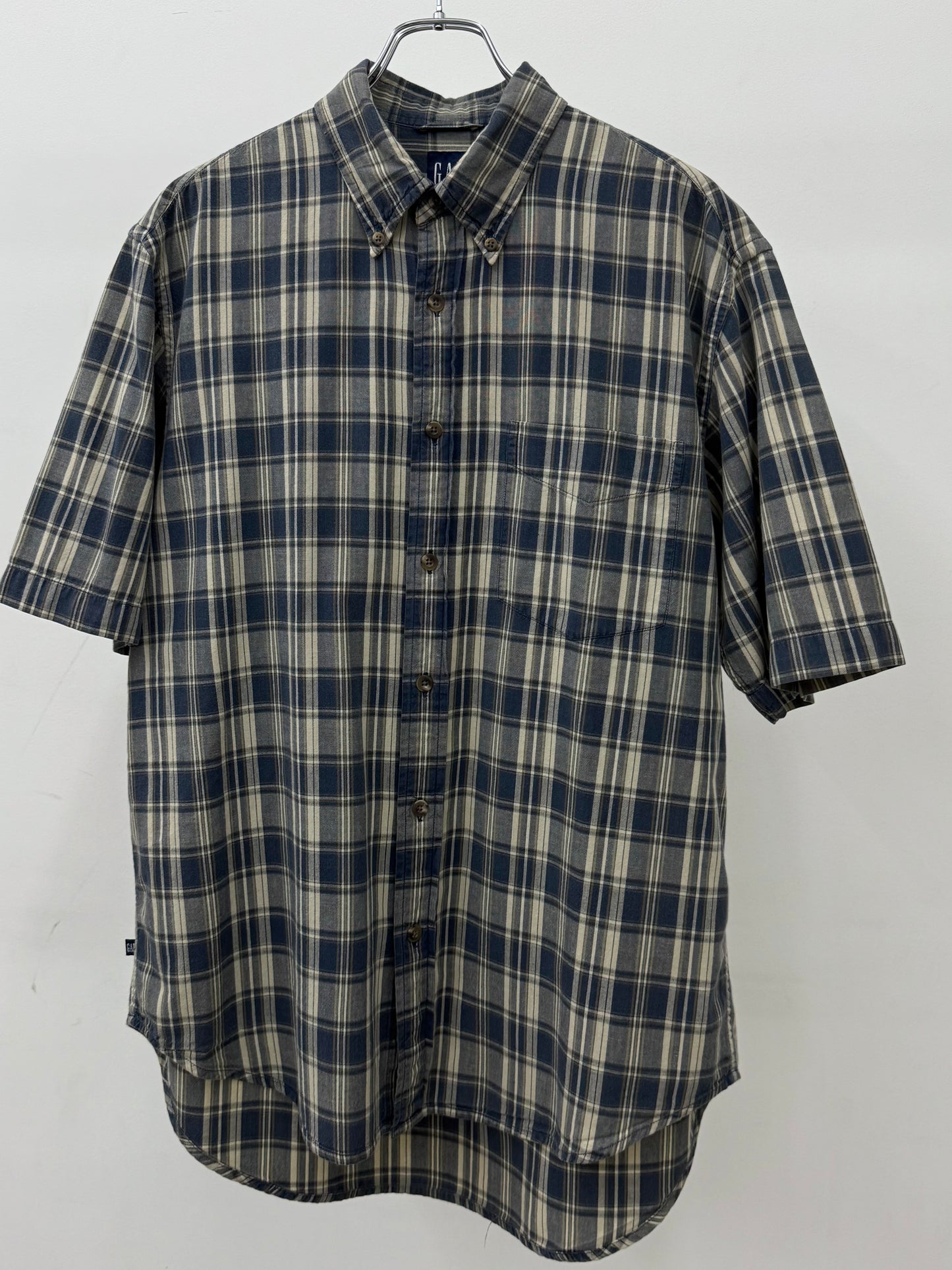 00's GAP BD shirt