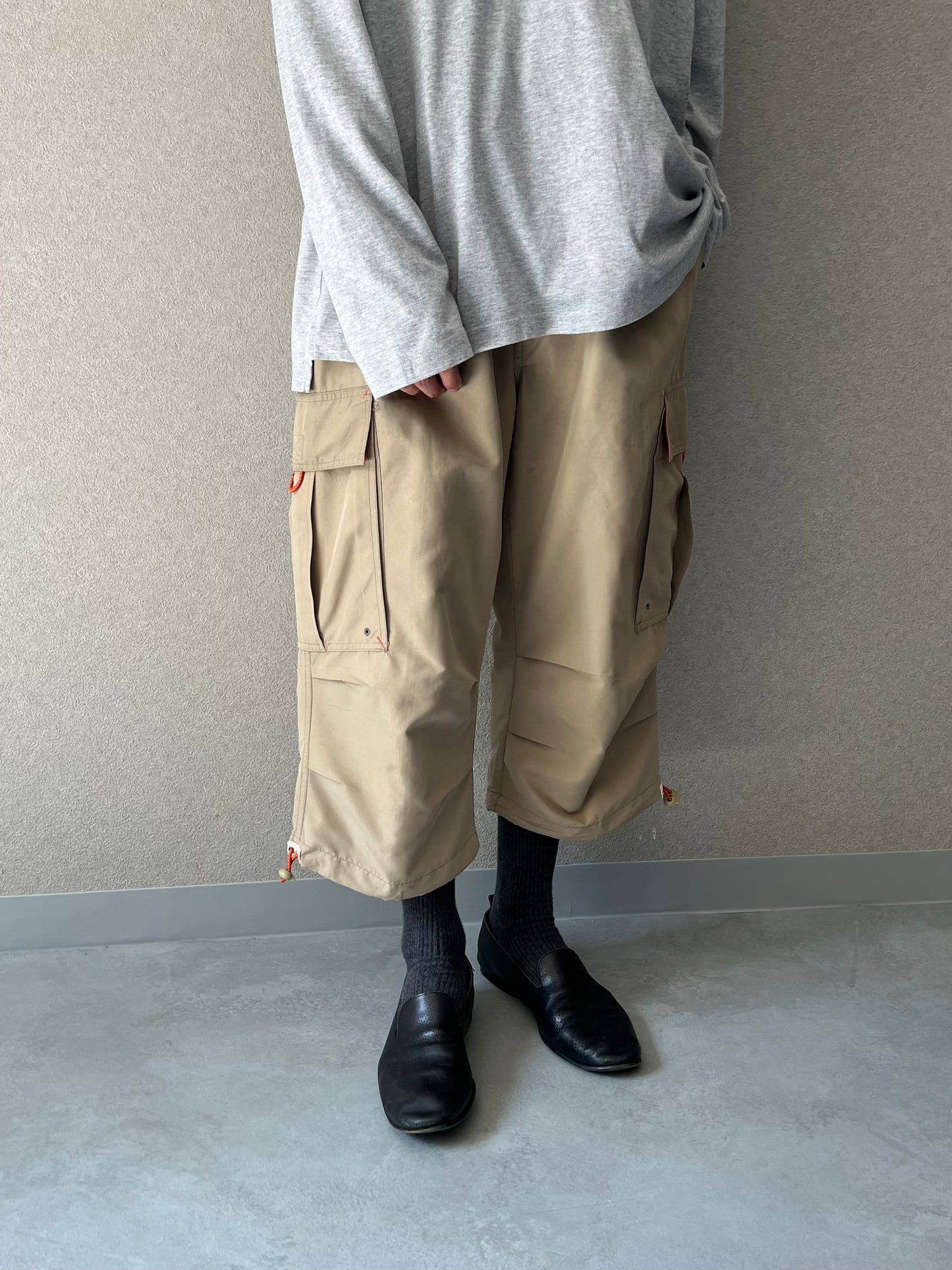 00's GAP cropped cargo pants