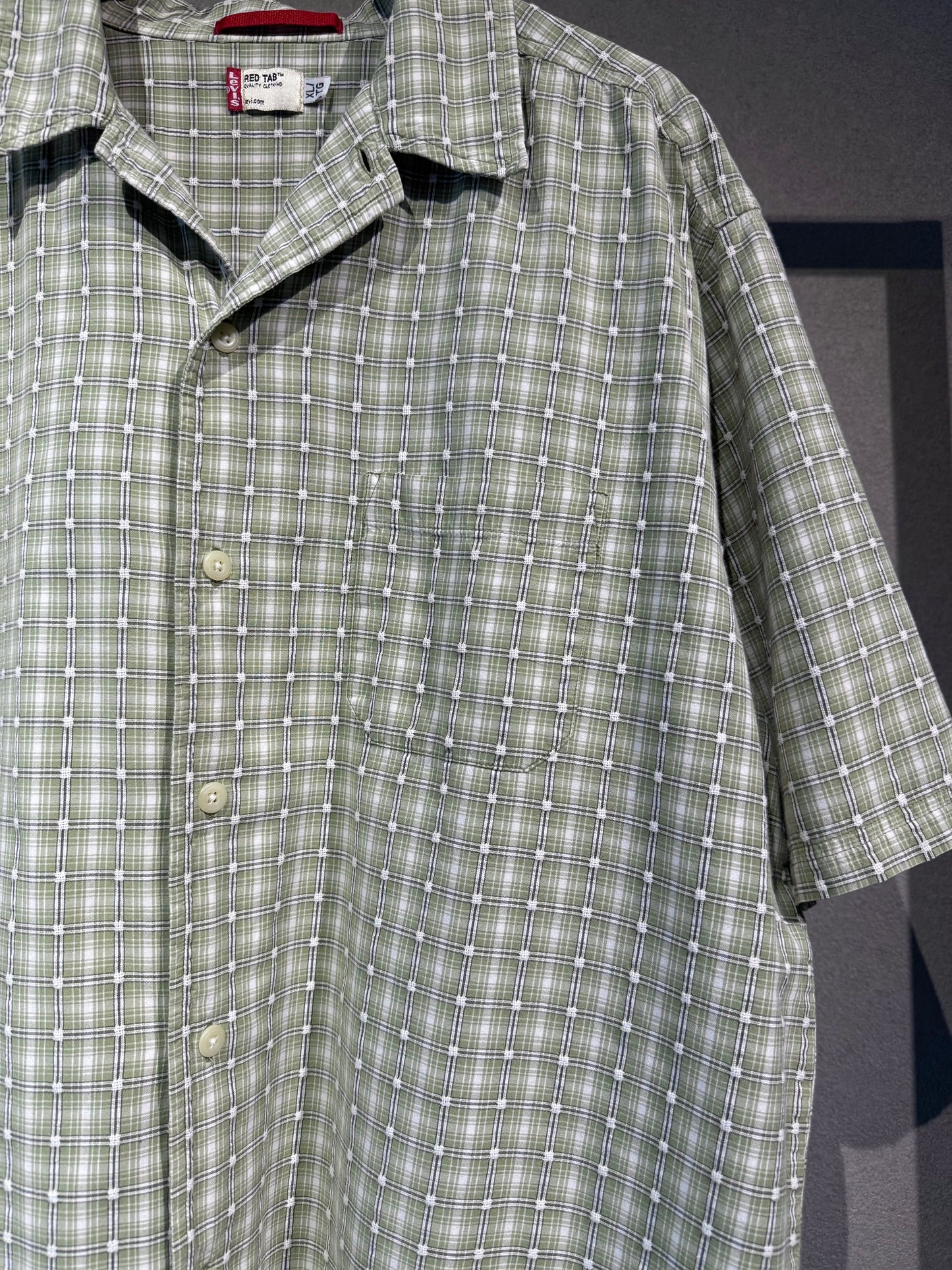 00's Levi's open collar shirt