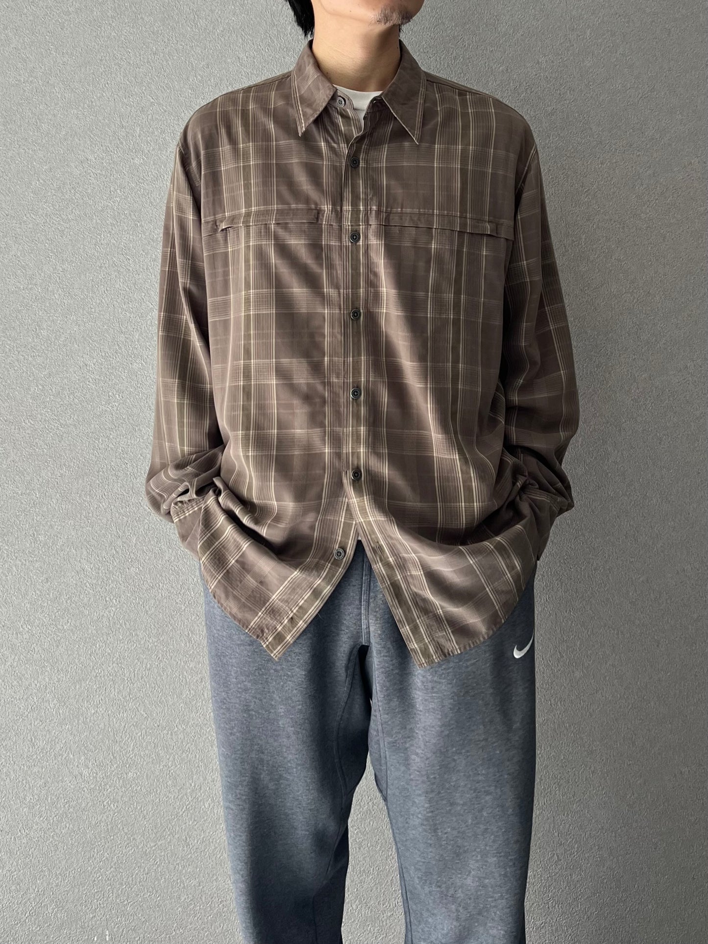 00's ROYAL ROBBINS rayon shirt