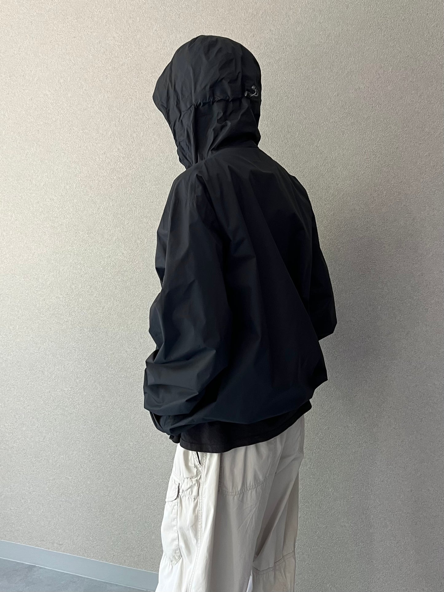 00's MOUNTAIN HARDWEAR nylon jacket