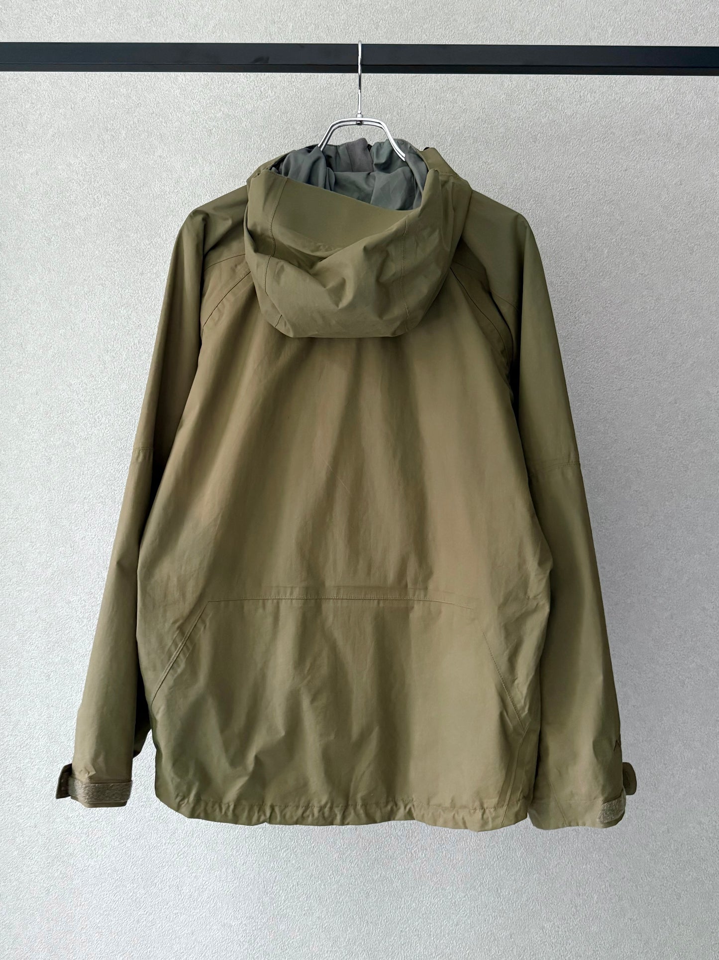 00's berghaus nylon jacket