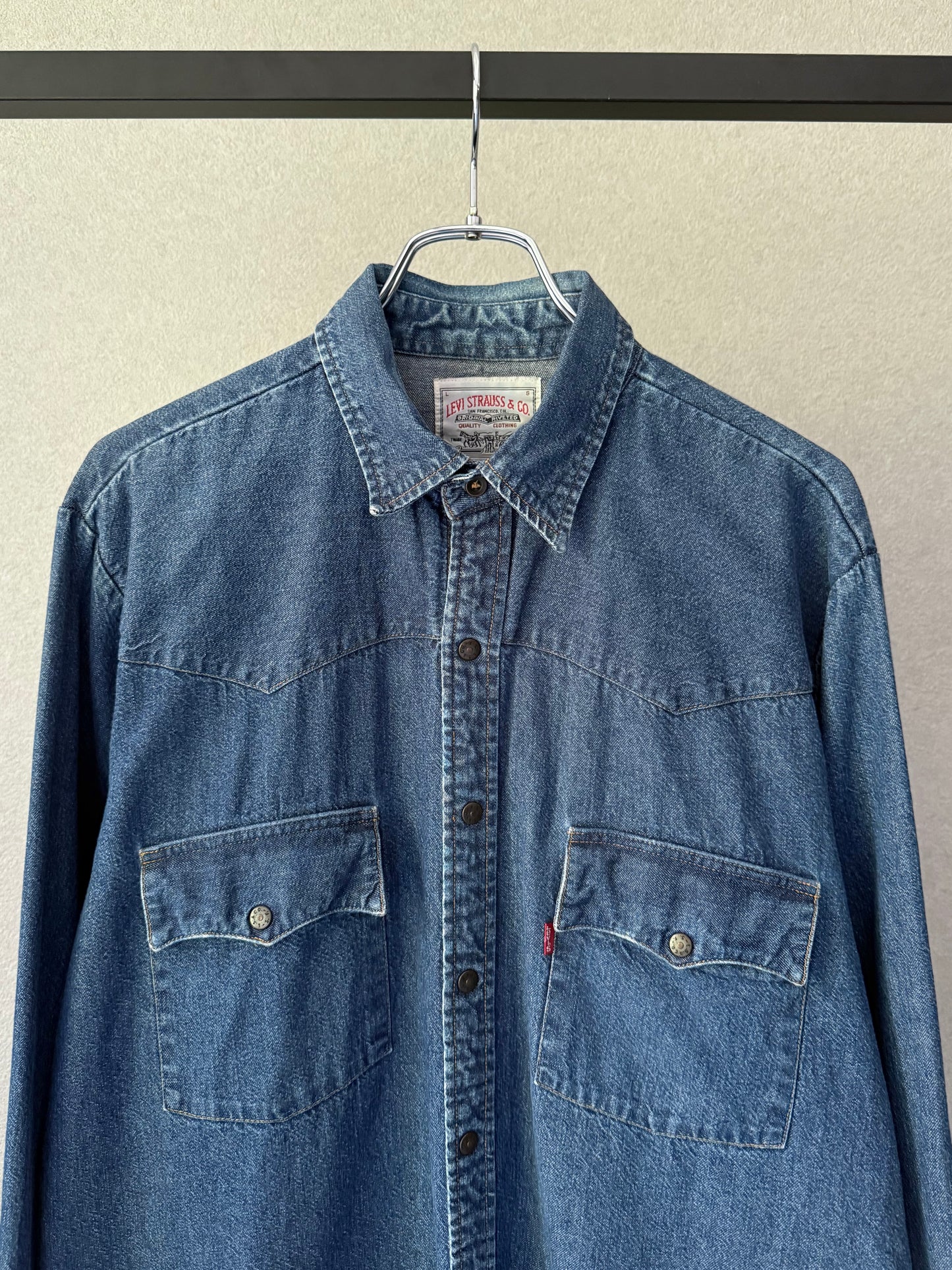 80's Levi's denim western shirt
