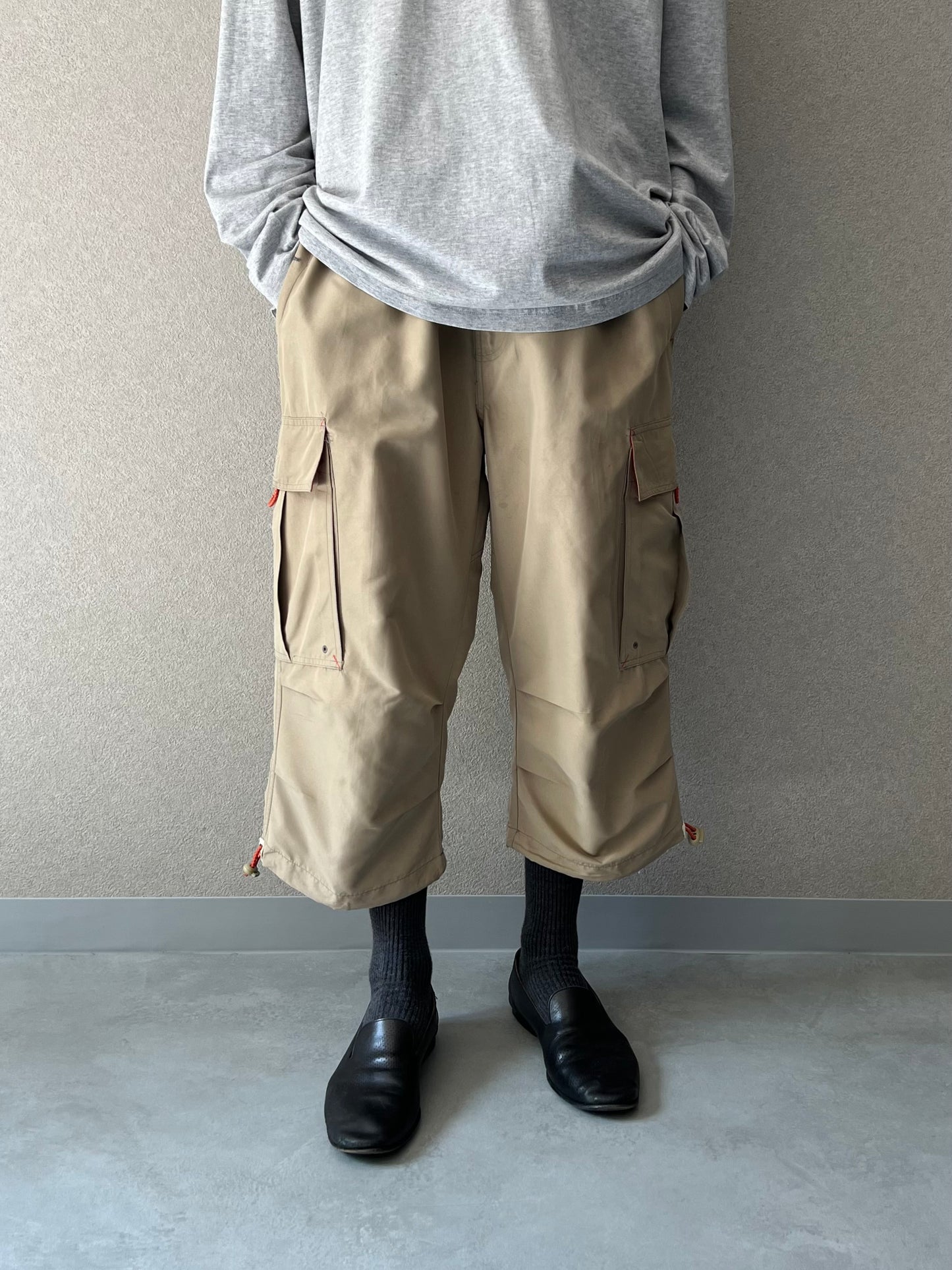 00's GAP cropped cargo pants