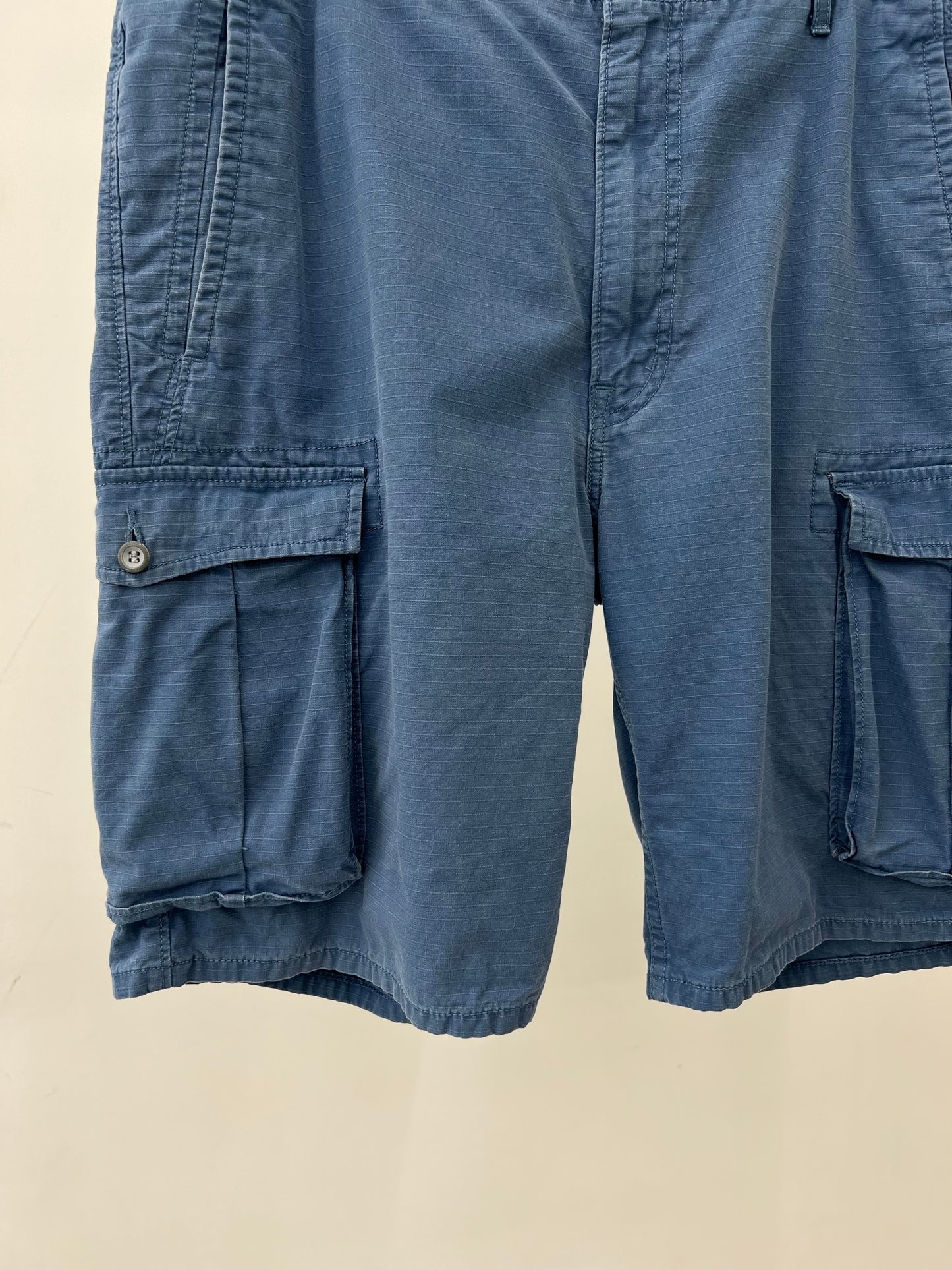 00's Levi's cargo pants