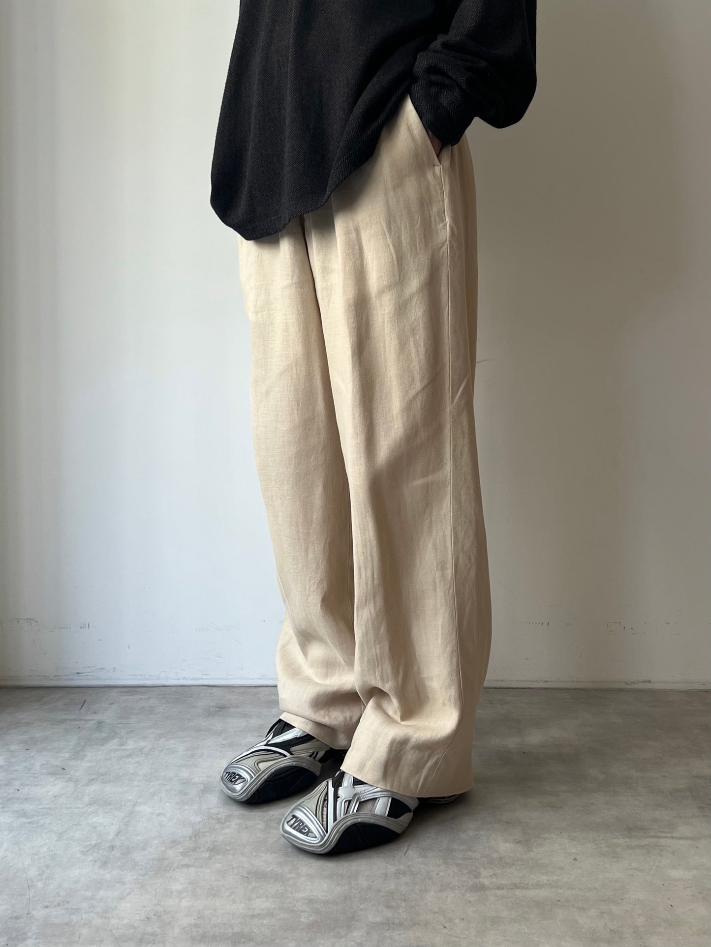 00's BANANA REPUBLIC linen slacks