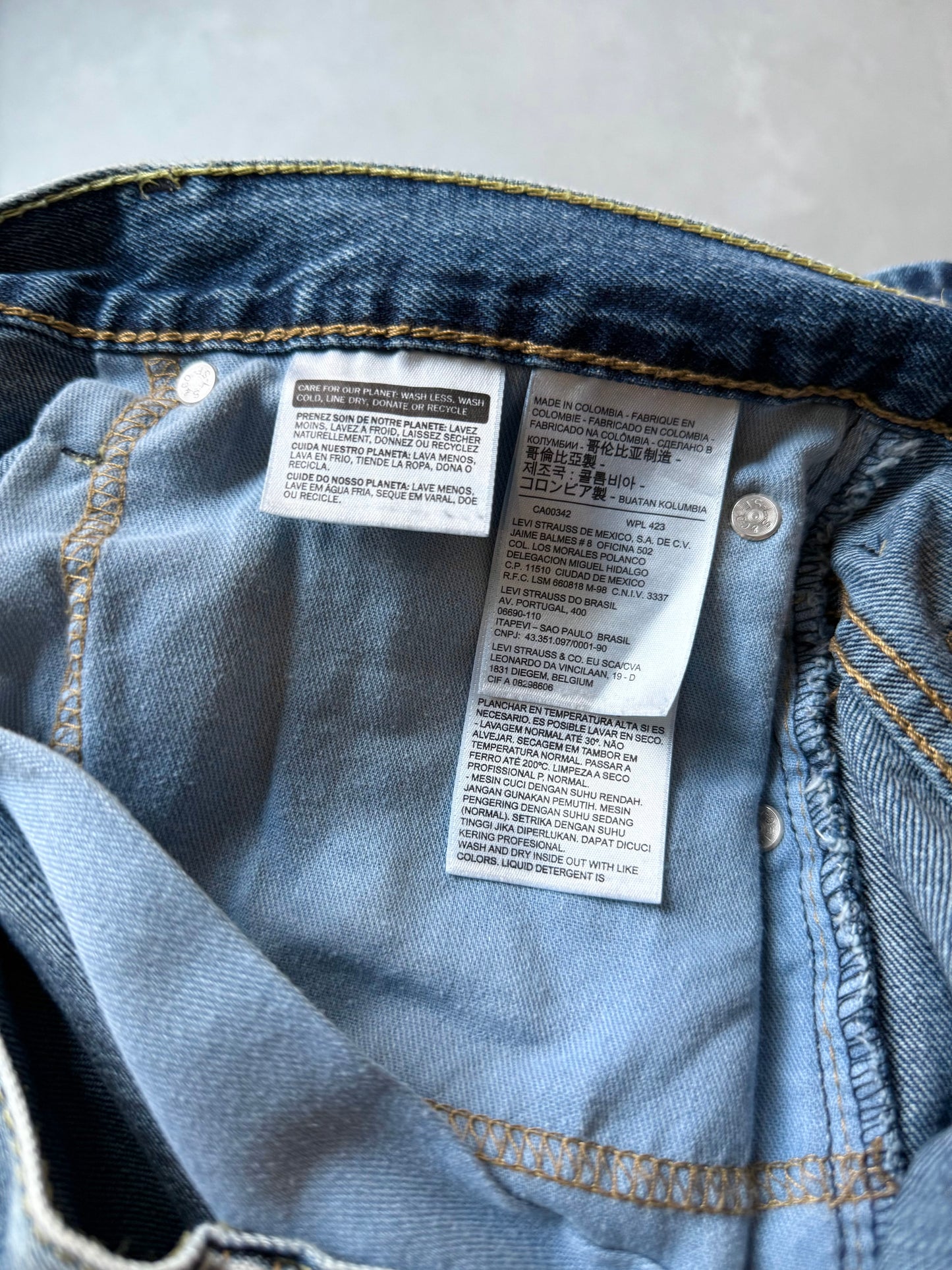 00's Levi's 569 denim shorts