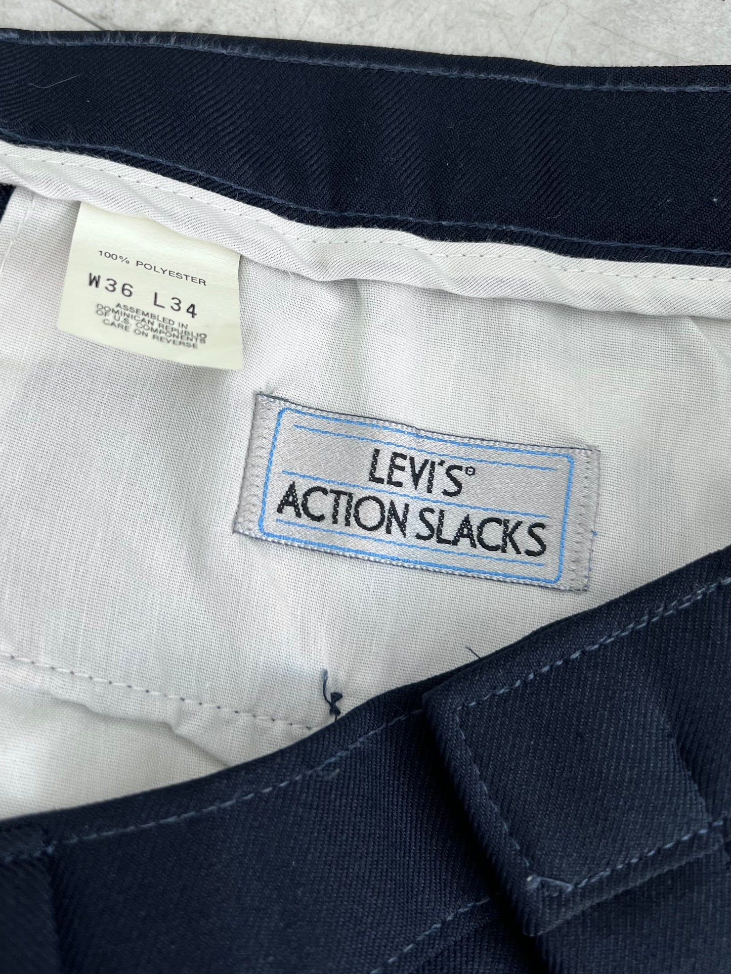 90's Levi's action slacks