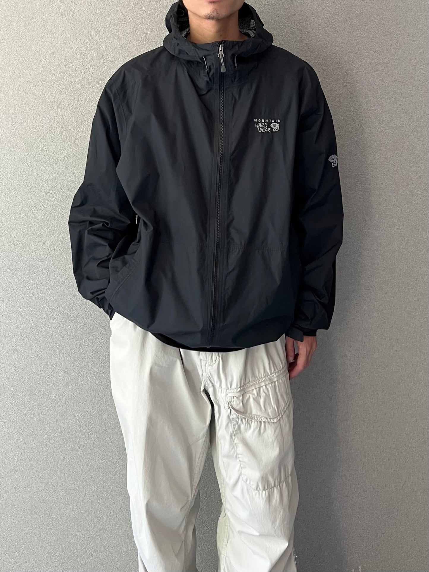 00's MOUNTAIN HARDWEAR nylon jacket