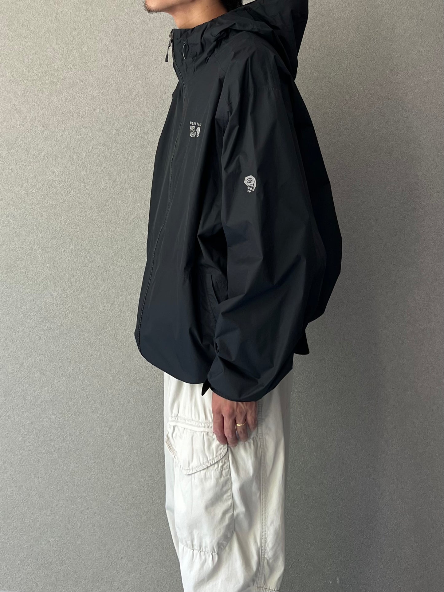 00's MOUNTAIN HARDWEAR nylon jacket