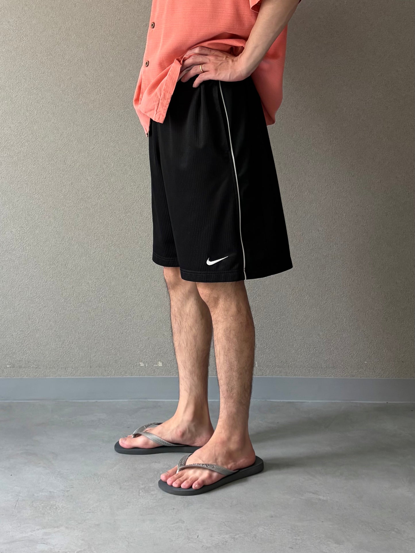 00's NIKE basketball shorts