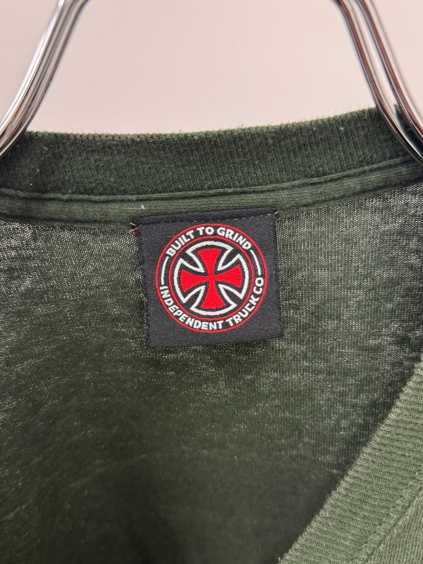 00's independent L/S t-shirt