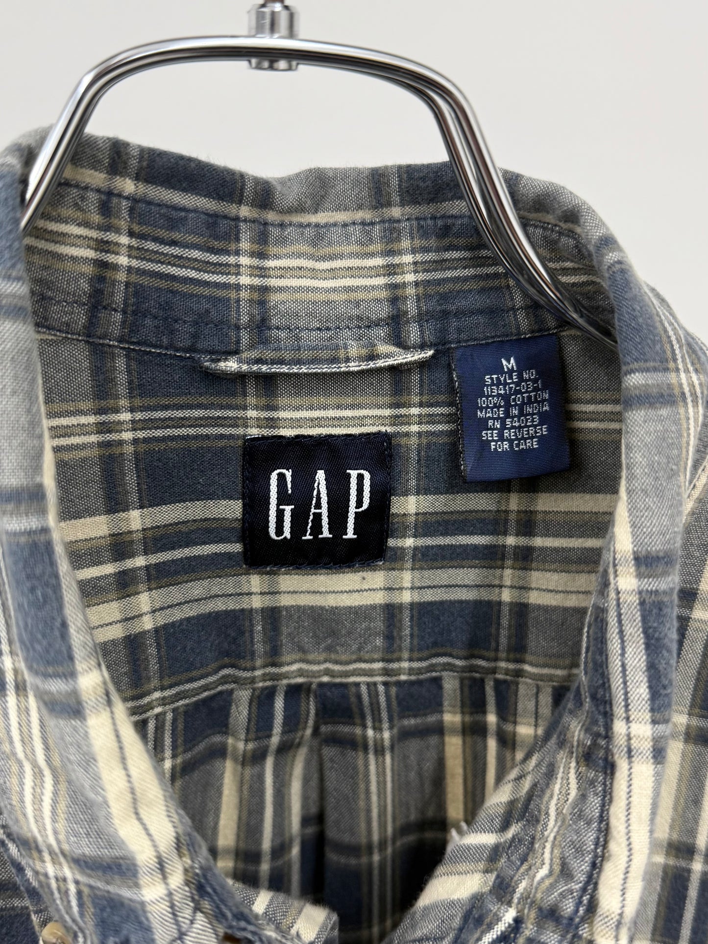 00's GAP BD shirt