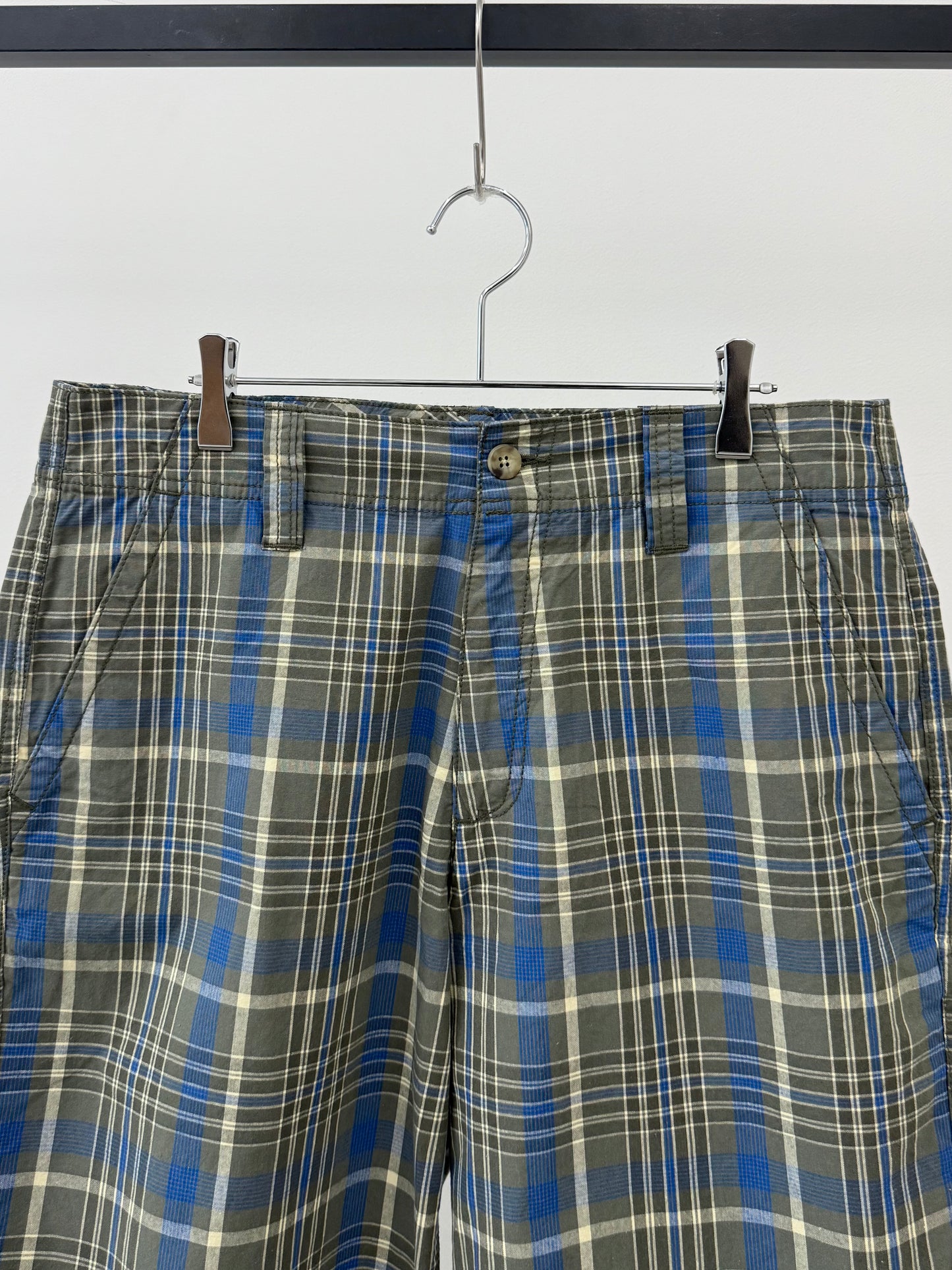 00' OLD NAVY shorts "DEAD STOCK"