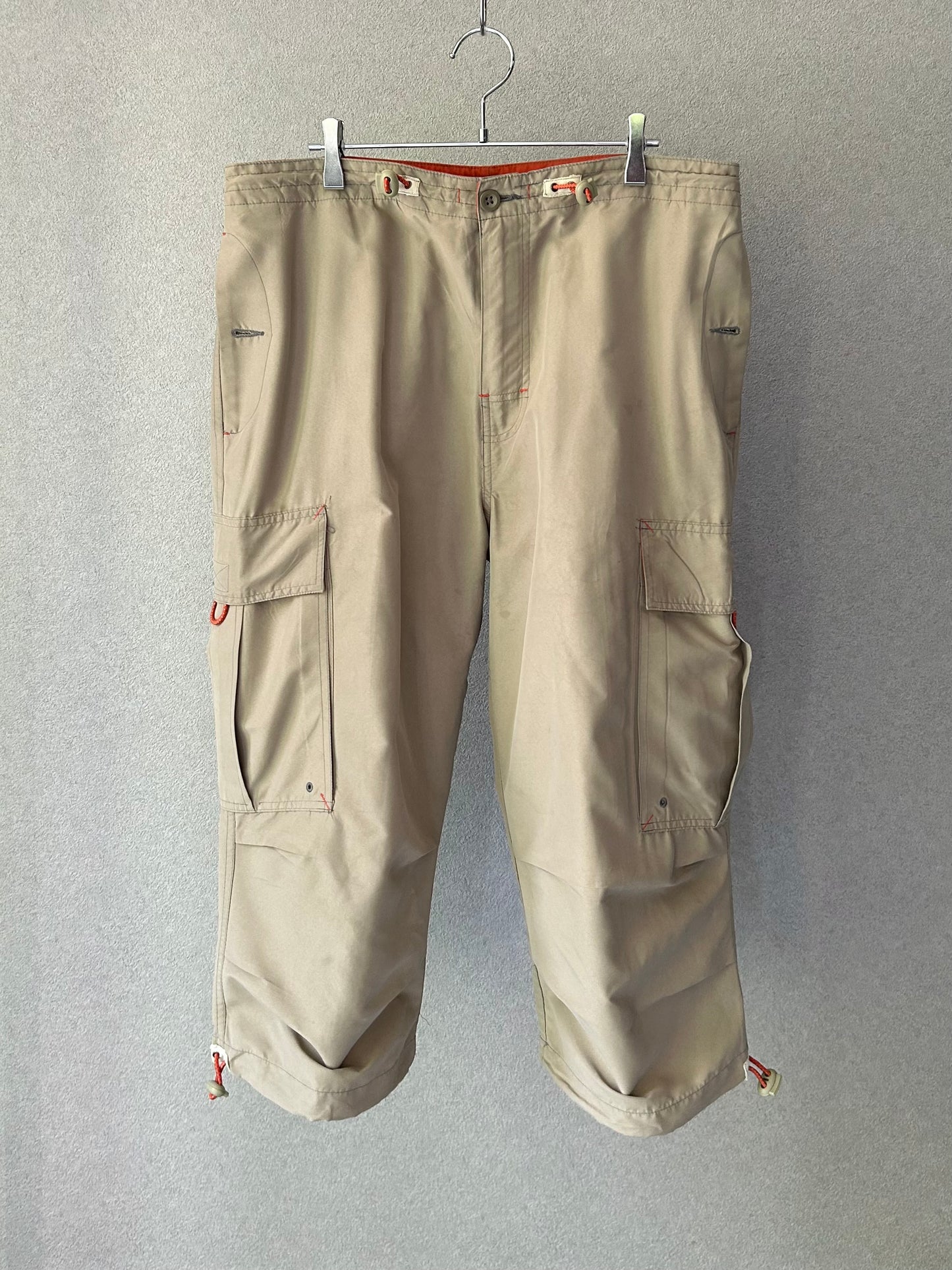 00's GAP cropped cargo pants