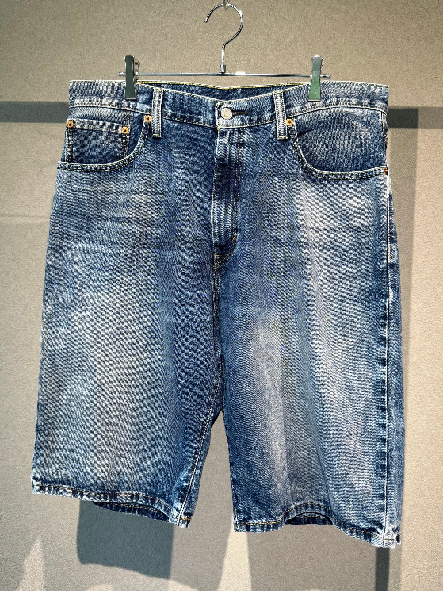 00's Levi's 569 denim shorts