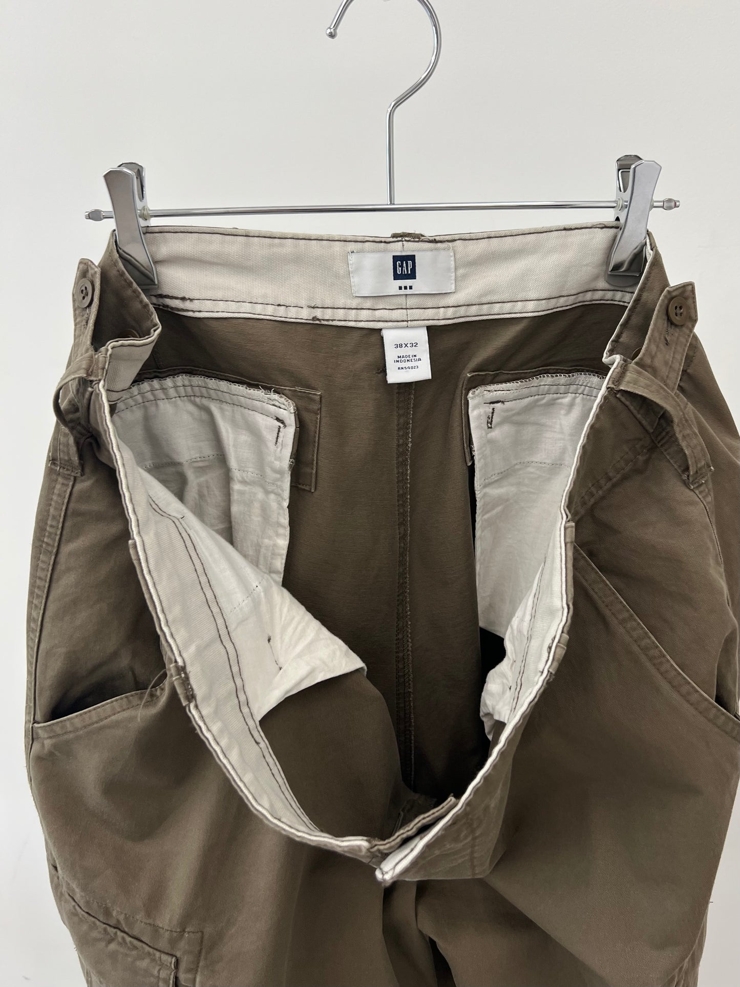00's GAP cargo pants