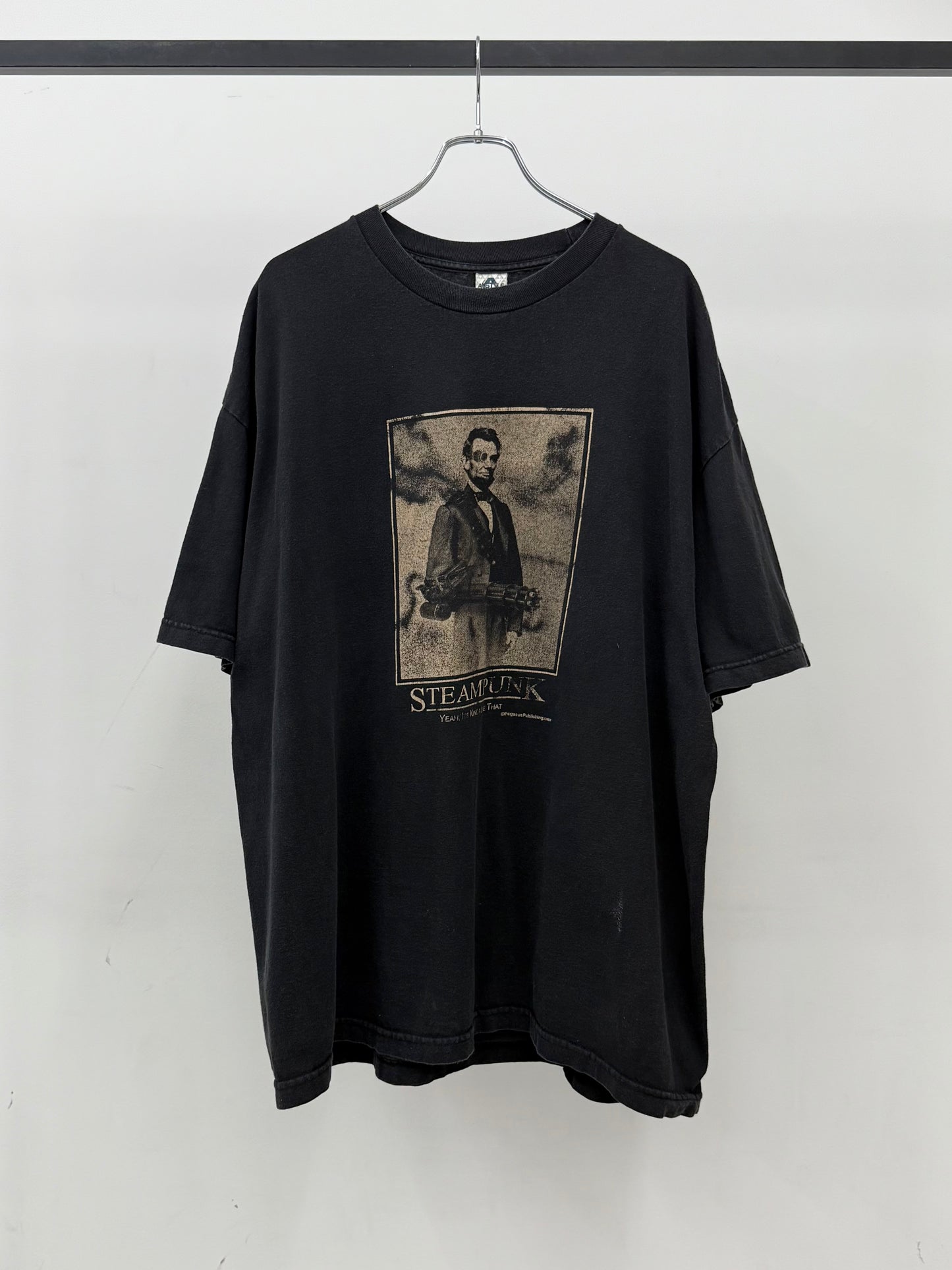 00's Abraham Lincoln t-shirt