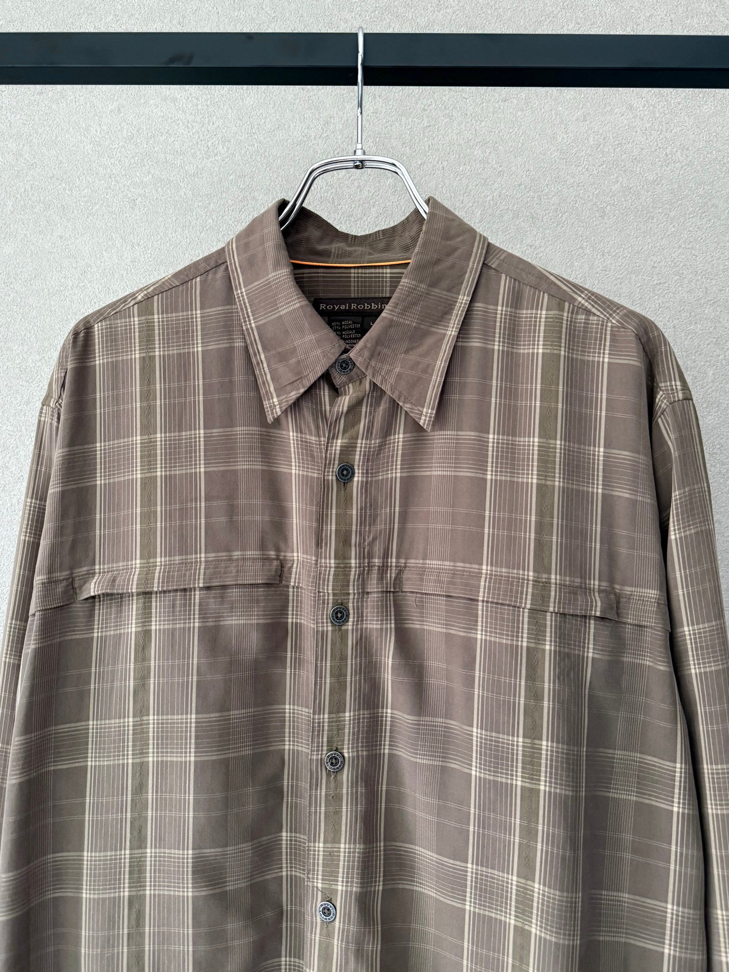 00's ROYAL ROBBINS rayon shirt