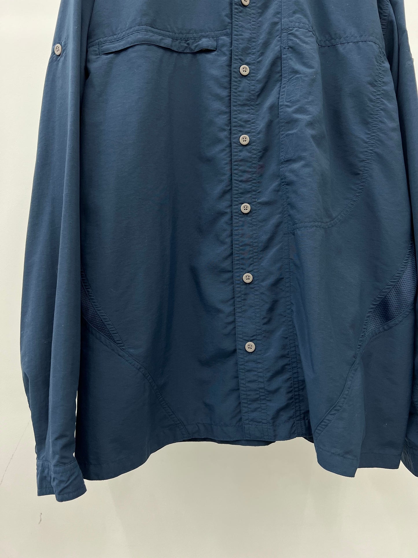 00's MOUNTAIN HARDWEAR nylon shirt