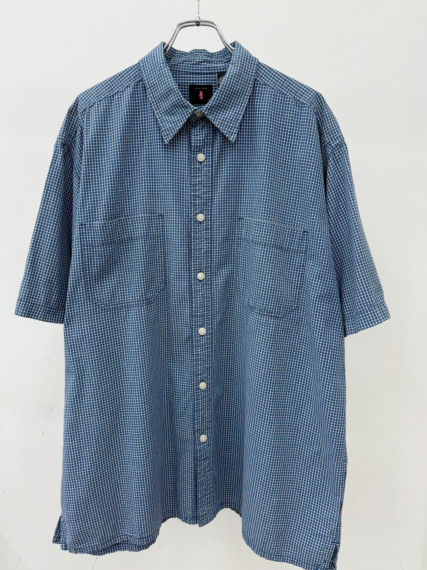 00's Levi's S/S shirt