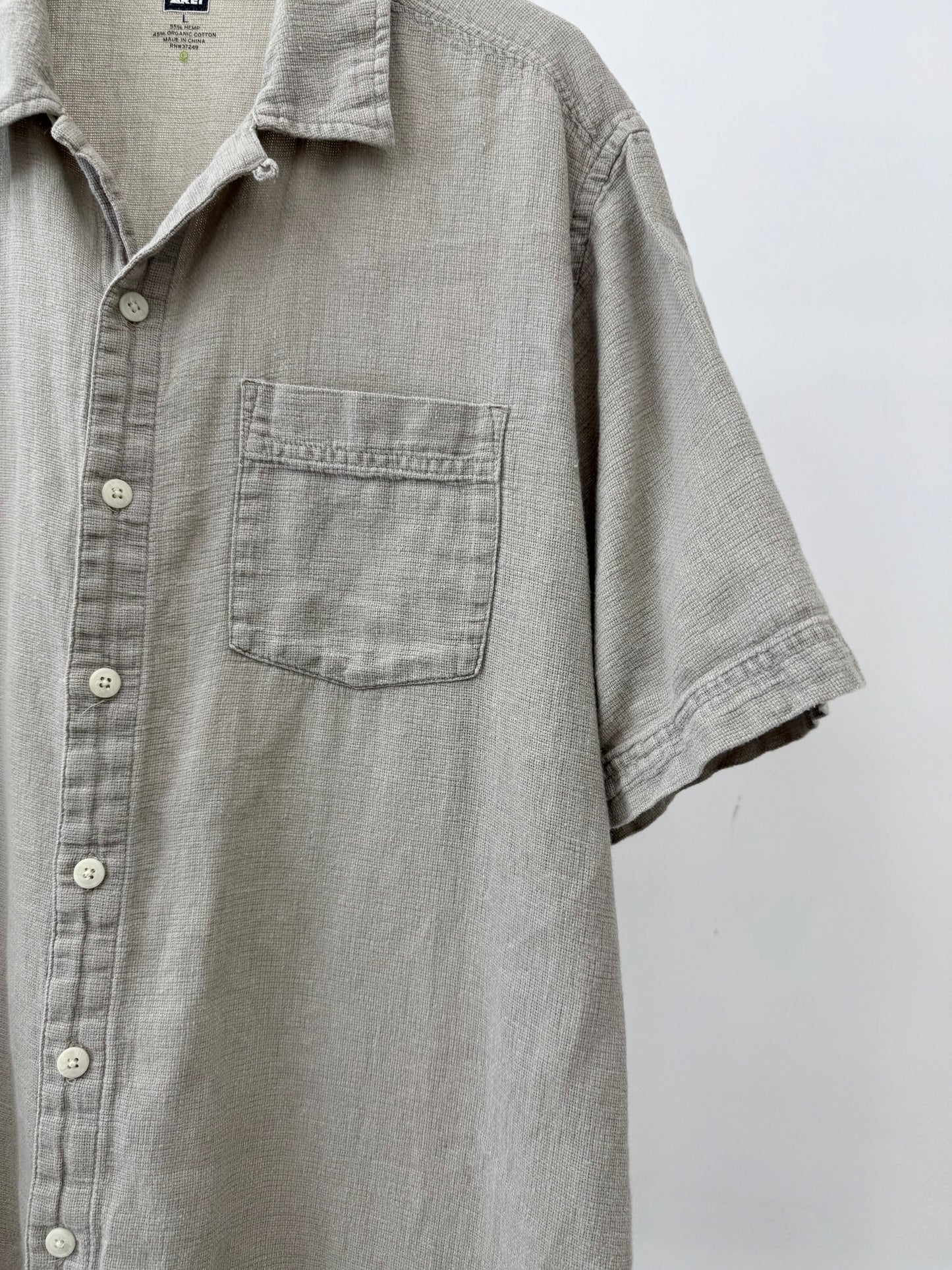 00's REI hemp open coller shirt