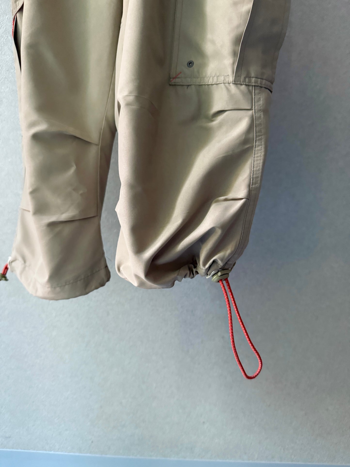00's GAP cropped cargo pants