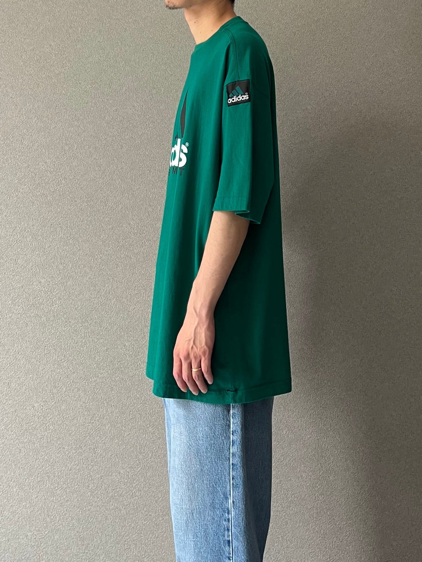 90's adidas Equipment print t-shirt