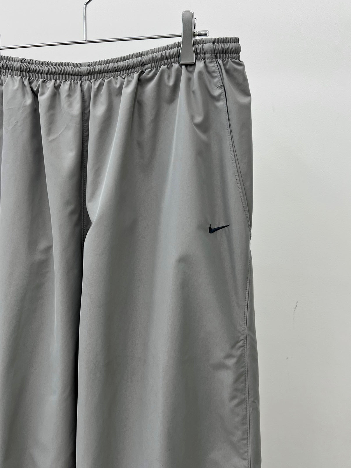 00's NIKE nylon pants
