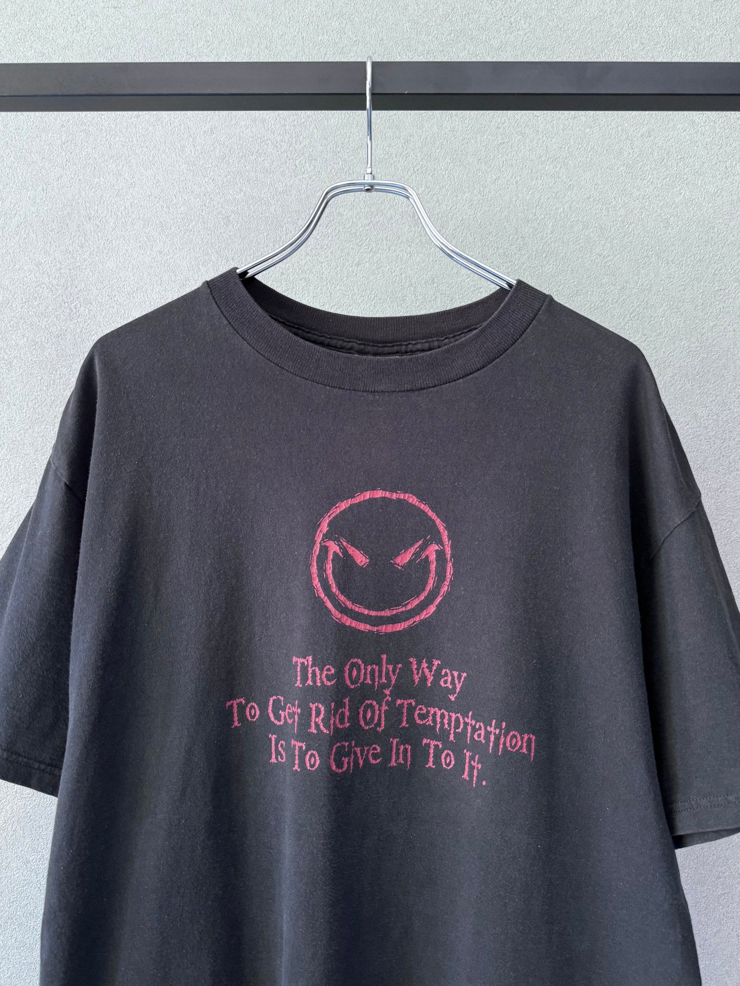 00's UNKNOWN printed t-shirt