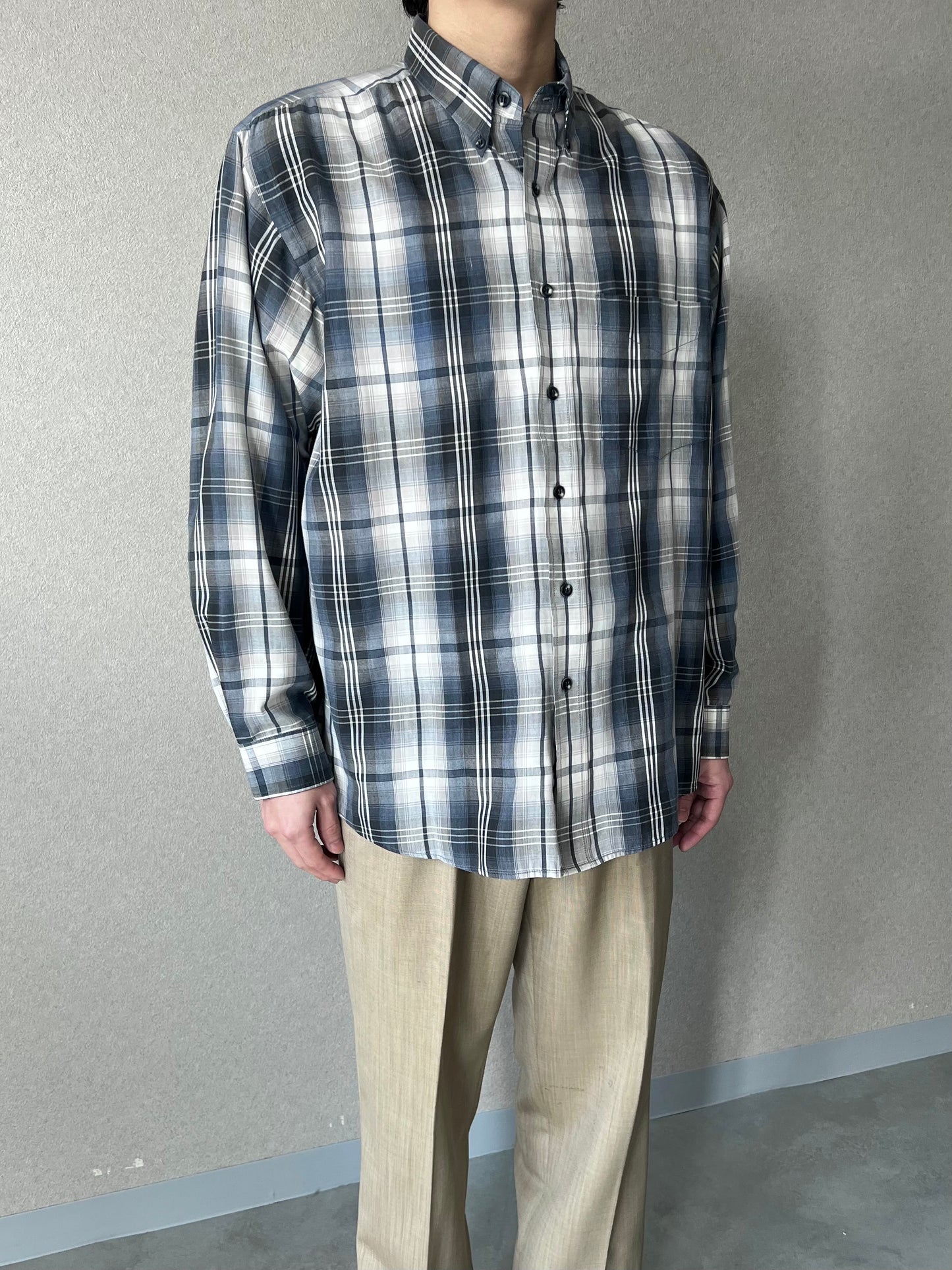 00's VAN HEUSEN BD shirt