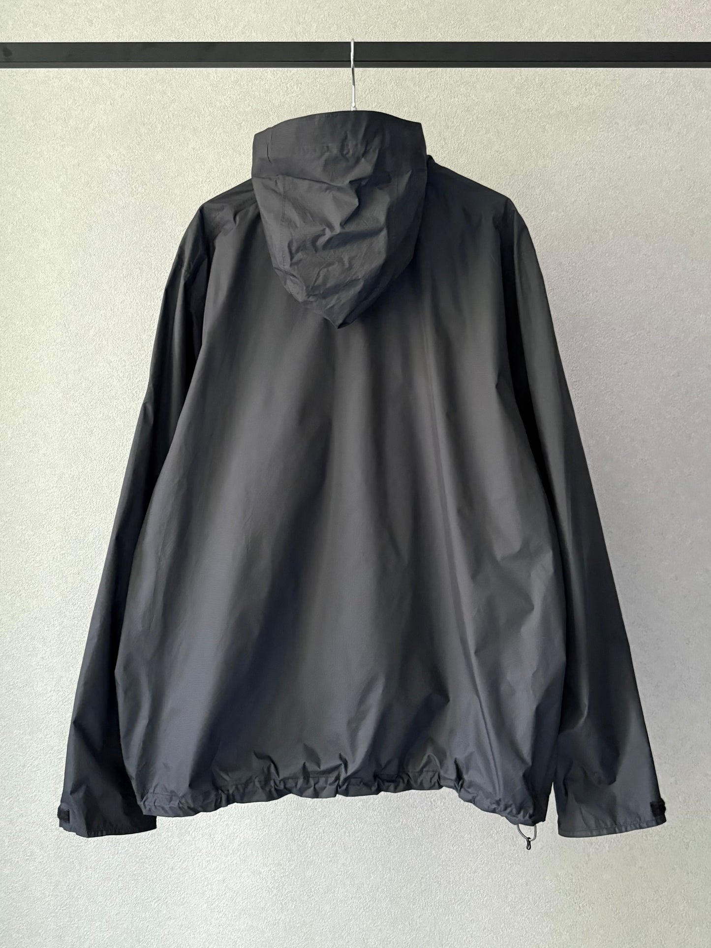 00's MOUNTAIN HARDWEAR nylon jacket