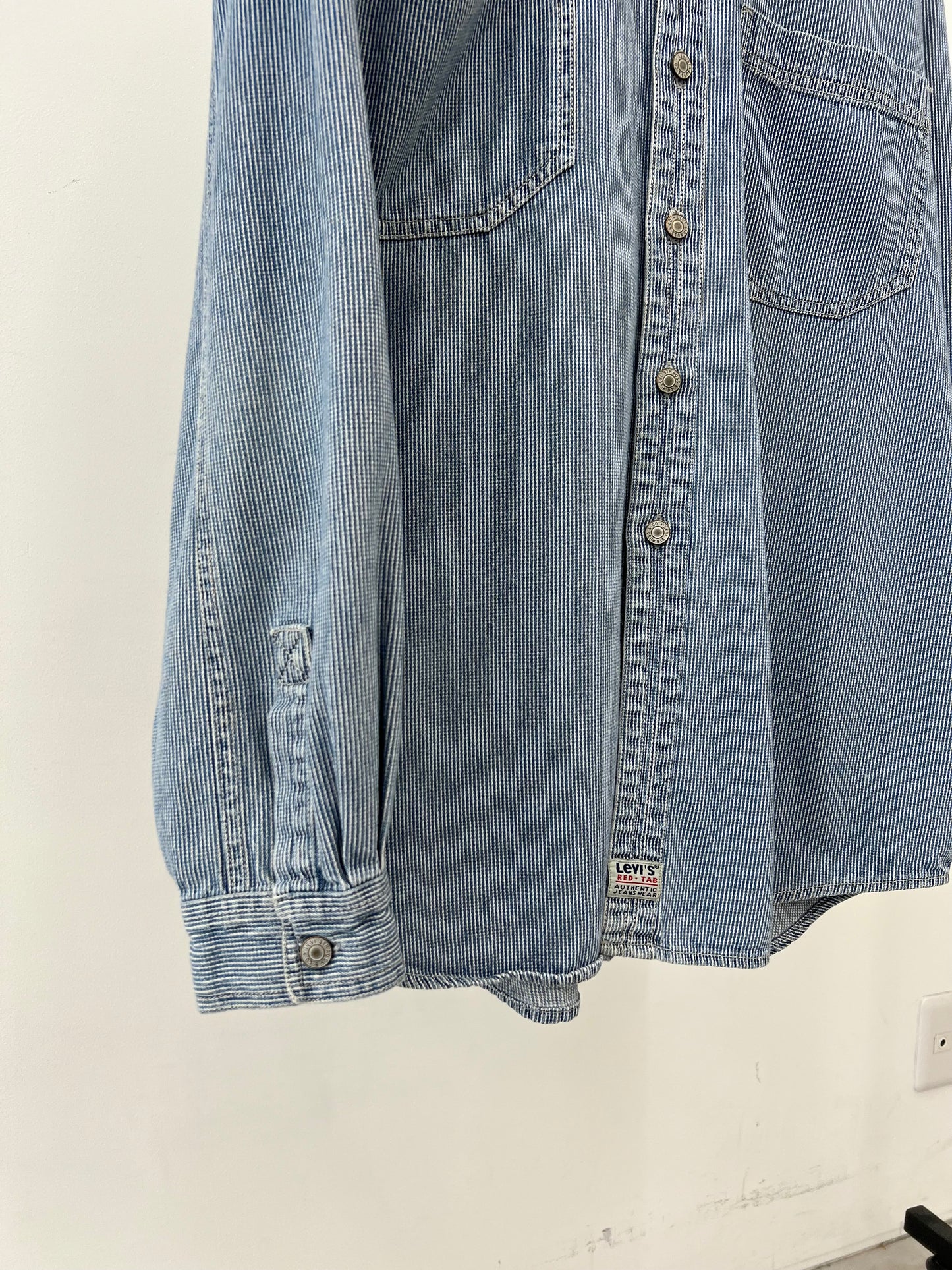 90's Levi's denim shirt