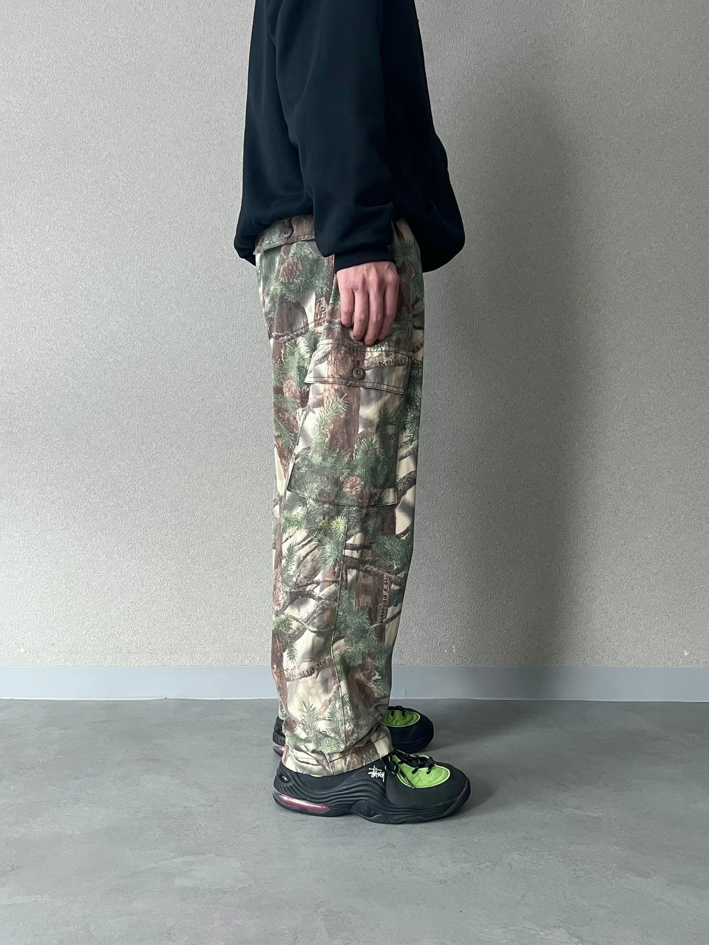 90's Cabela’s camouflage cargo pants