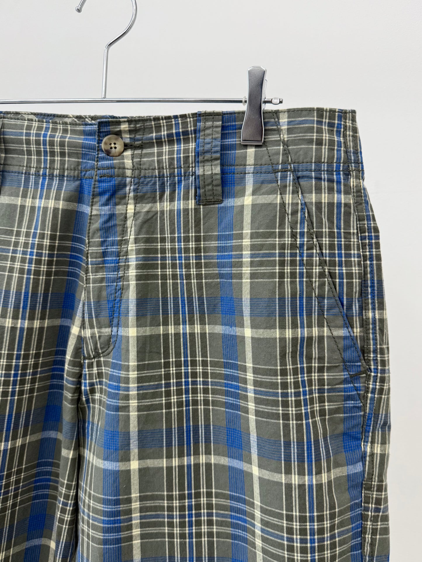 00' OLD NAVY shorts "DEAD STOCK"