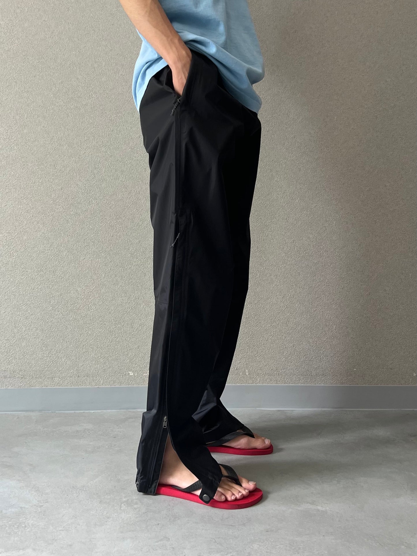 10's Patagonia nylon pants
