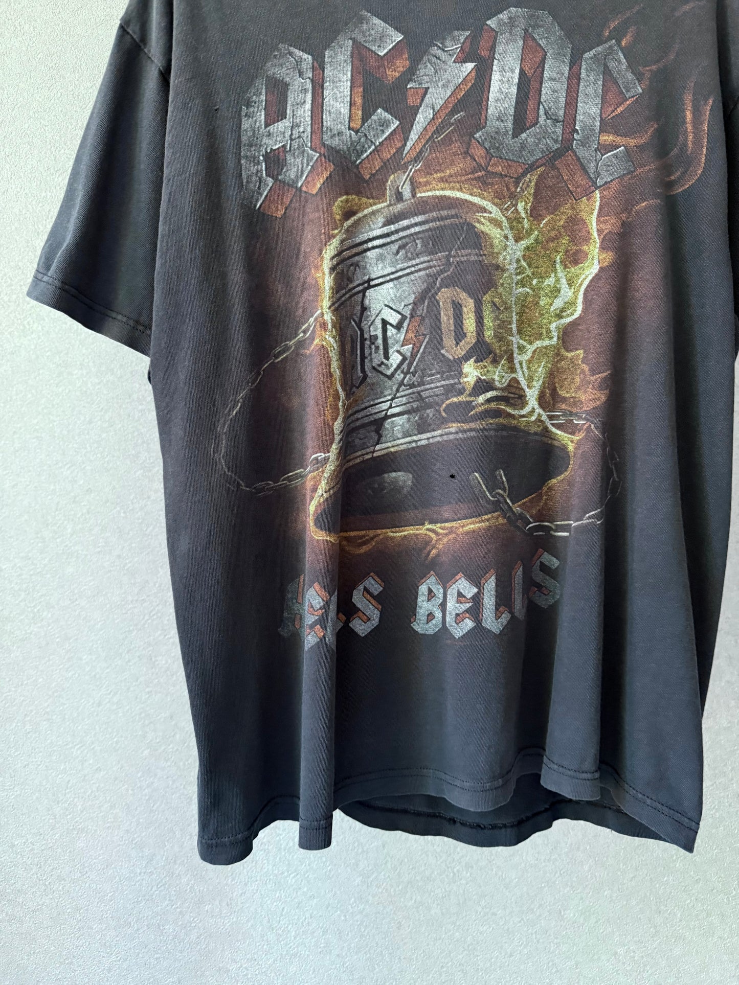 00's AC/DC music t-shirt "HELLS BELL"