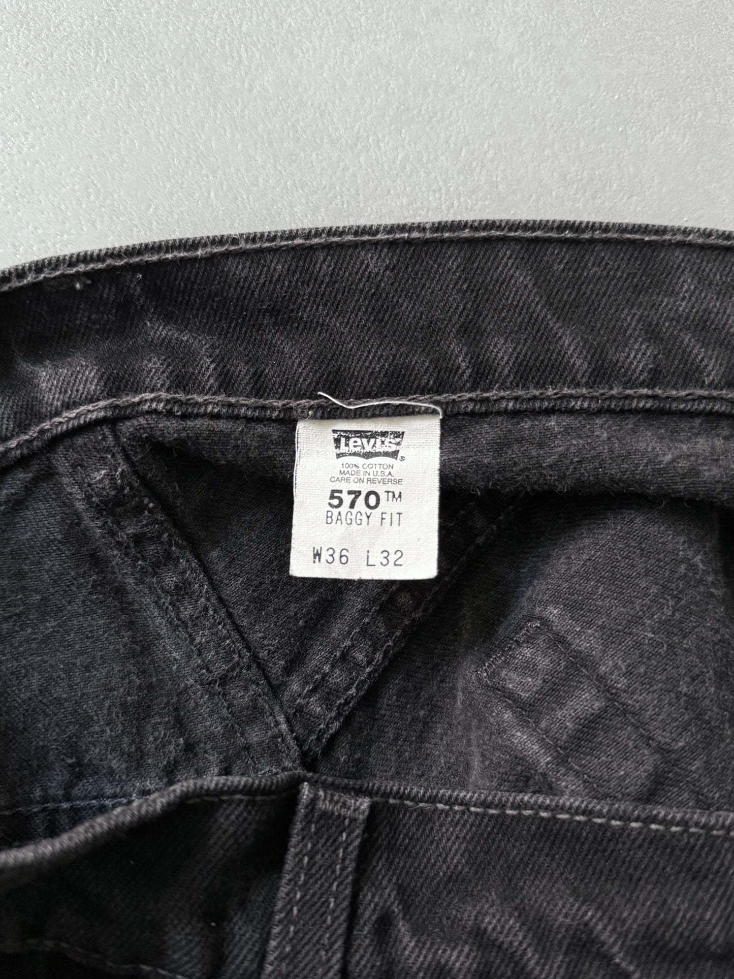 90's Levi's 570 denim pants "Made in USA"