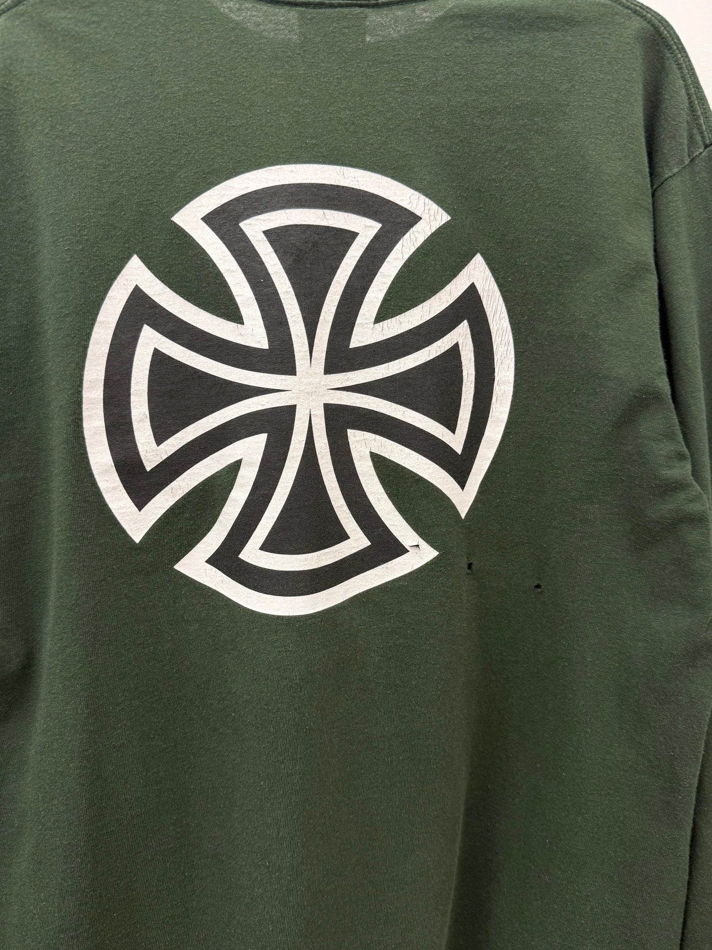00's independent L/S t-shirt