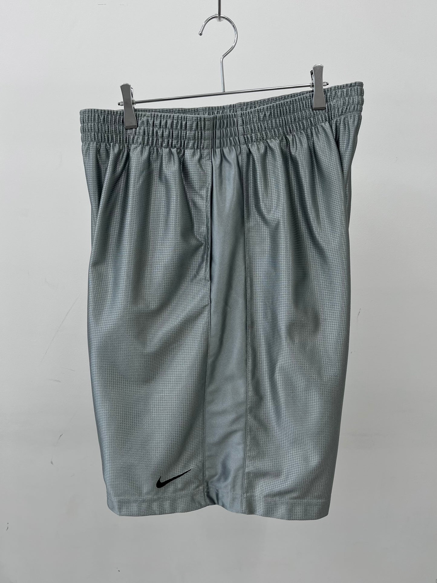 00's NIKE basketball shorts