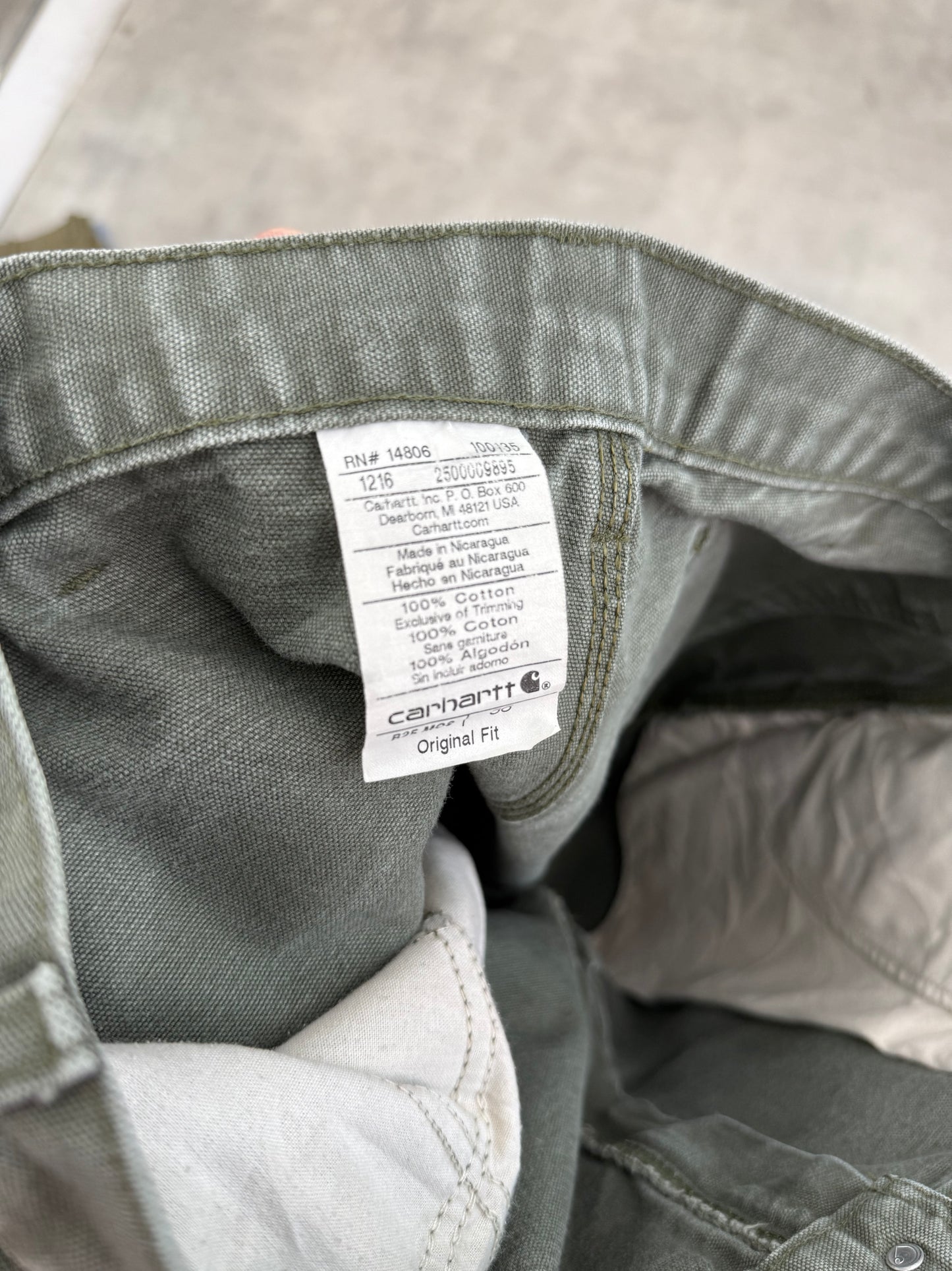 00's carhartt work shorts