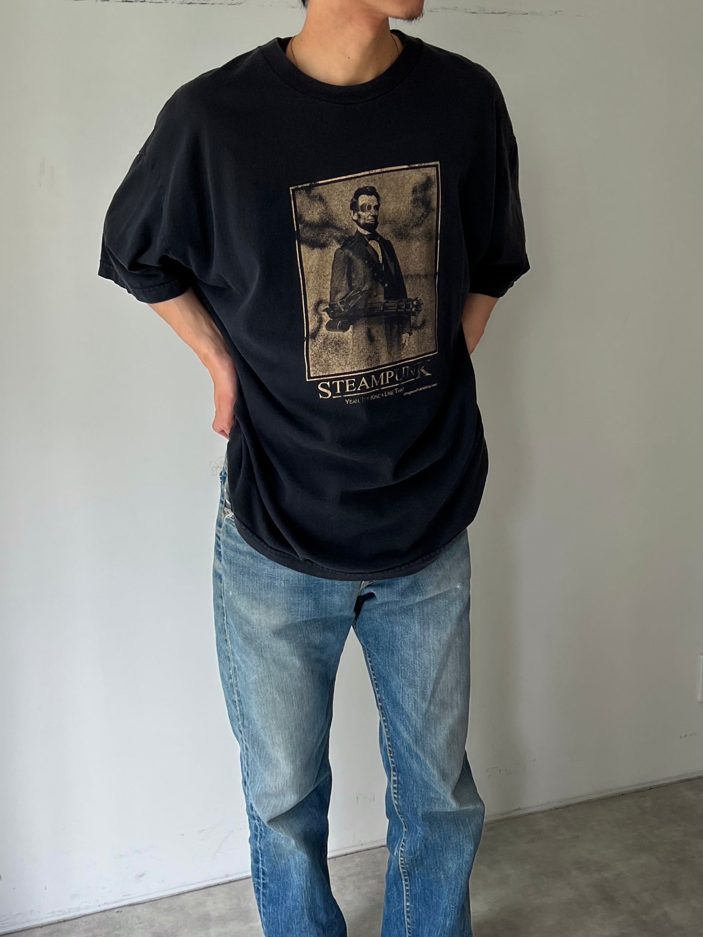 00's Abraham Lincoln t-shirt