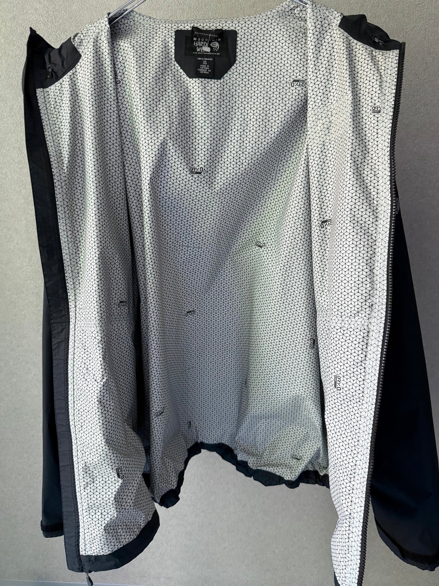 00's MOUNTAIN HARDWEAR nylon jacket