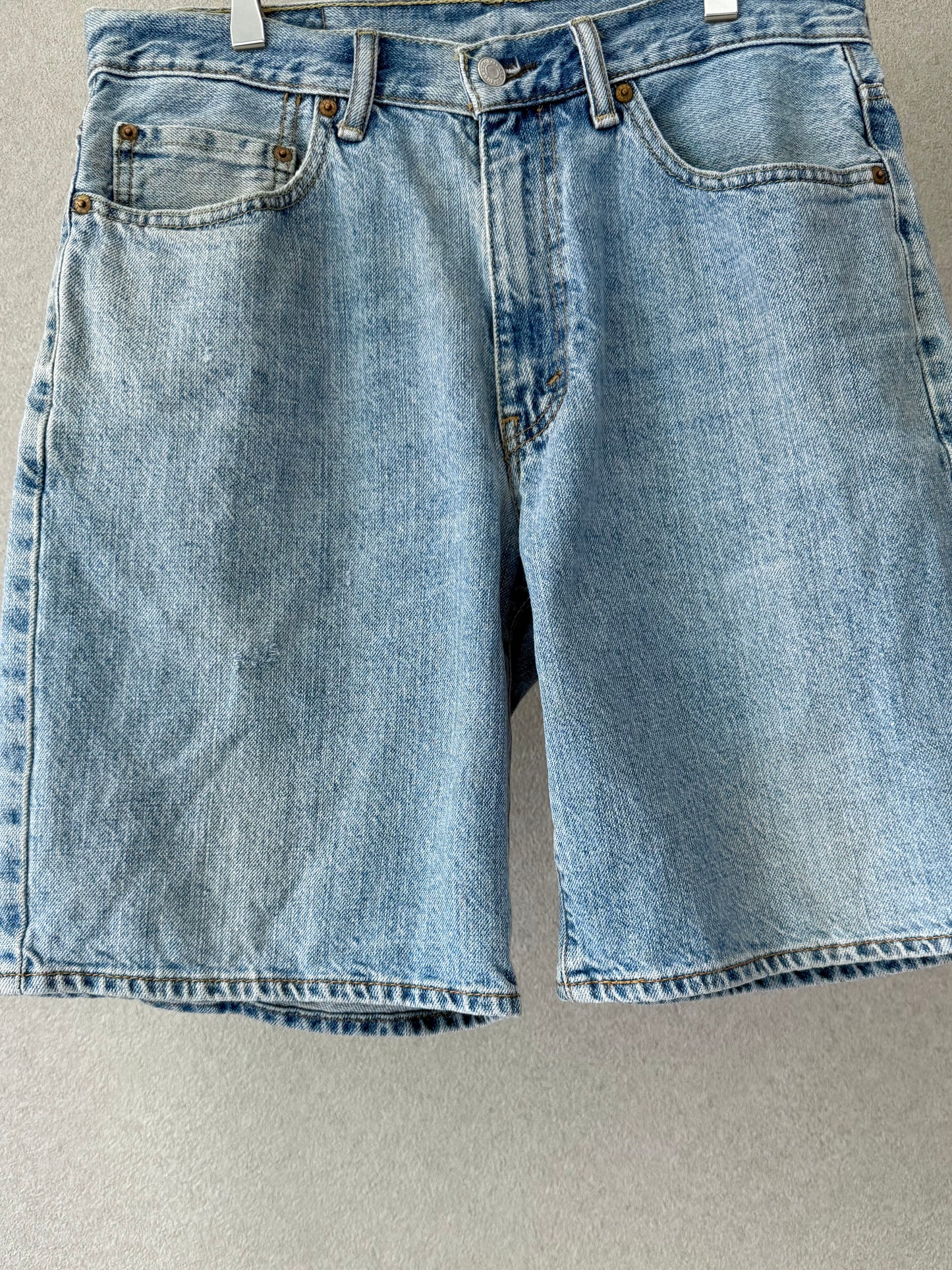 00's Levi's 550 denim shorts