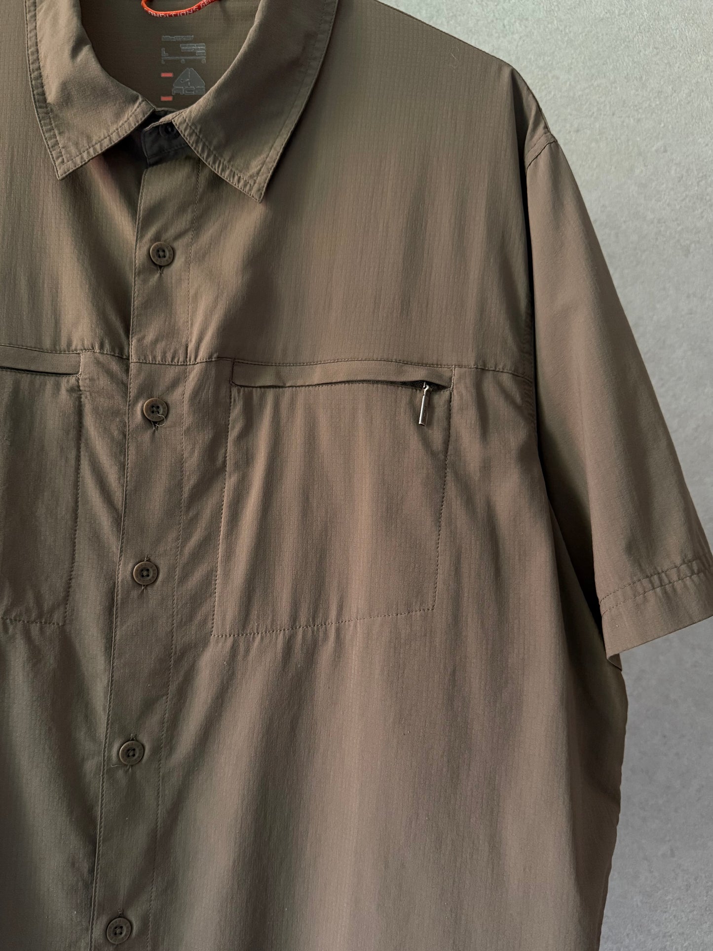 00's NIKE ACG nylon S/S shirt