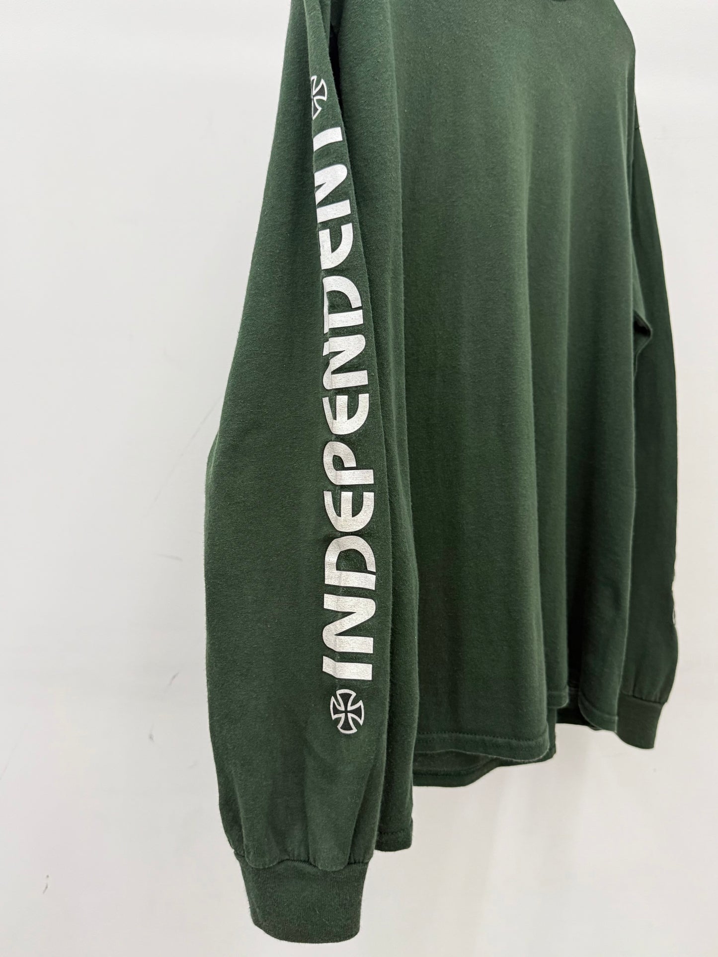 00's independent L/S t-shirt