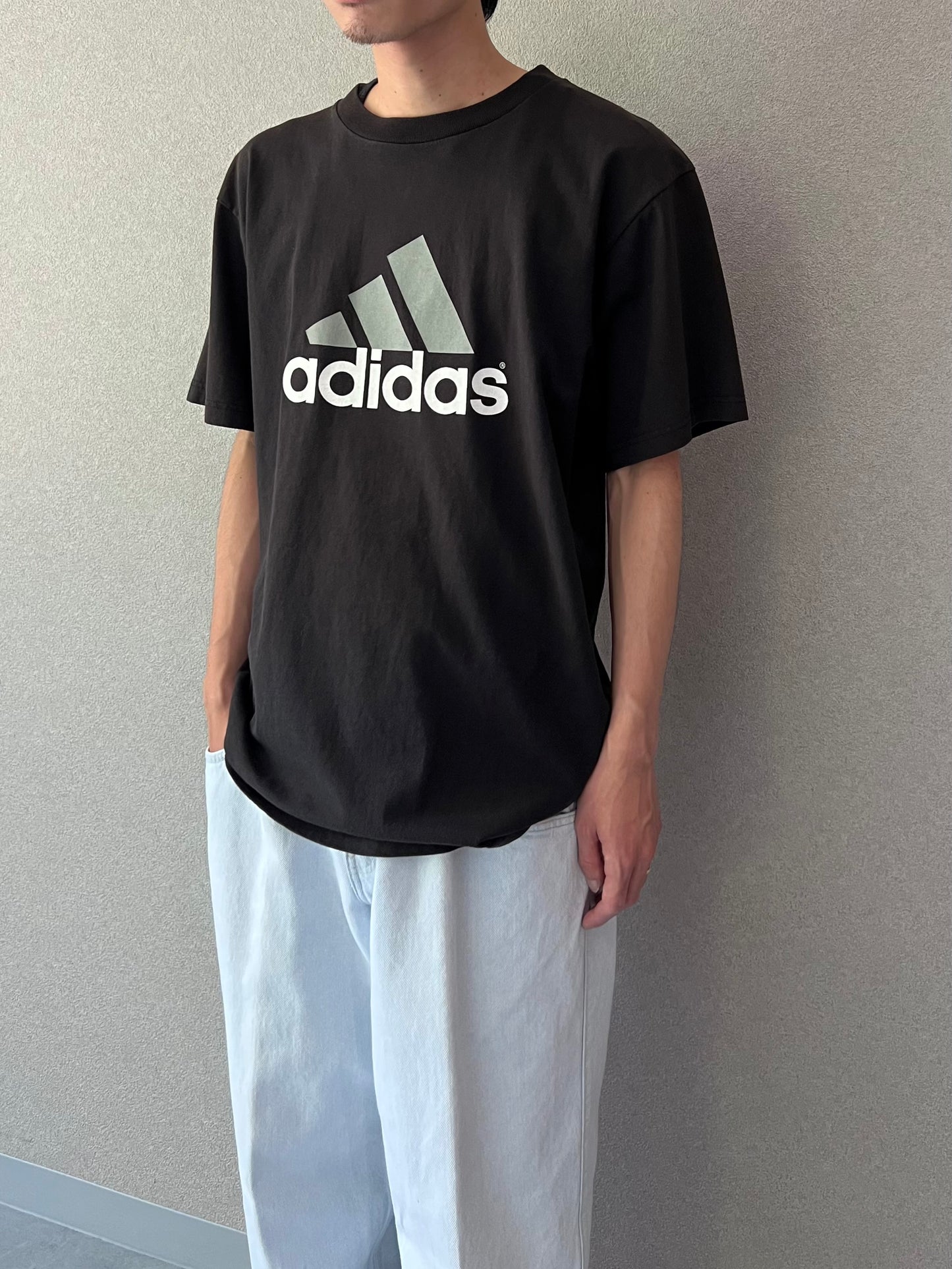 90's adidas t-shirt