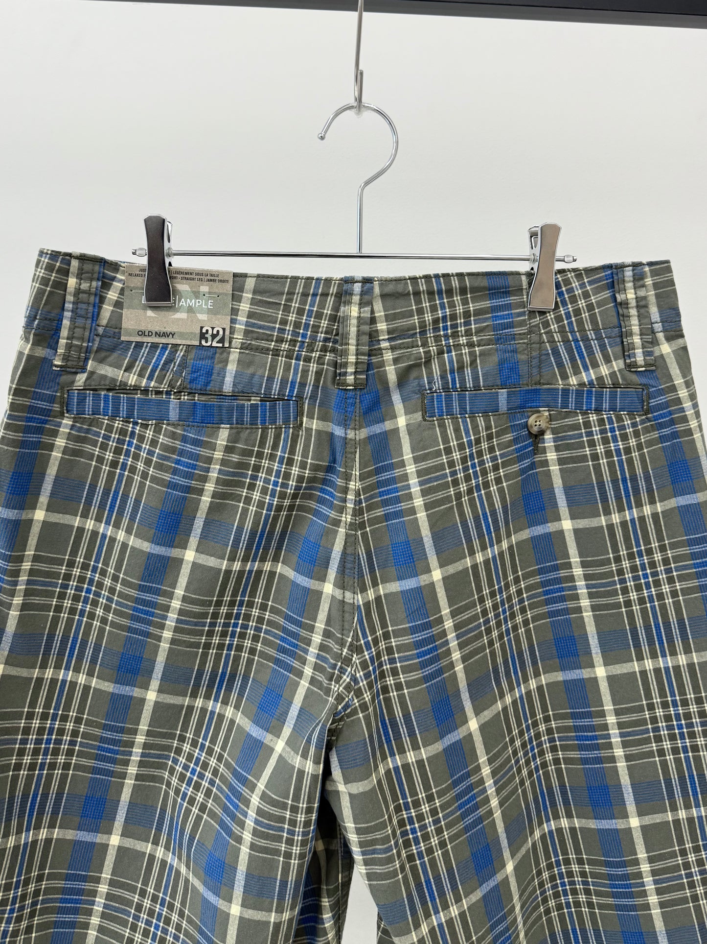 00' OLD NAVY shorts "DEAD STOCK"