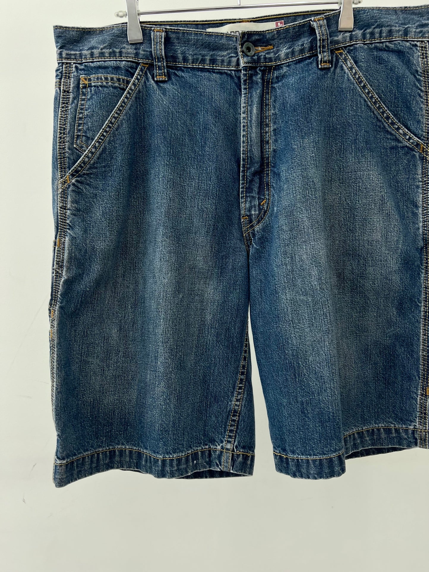 00's Levi's carpenter denim shorts